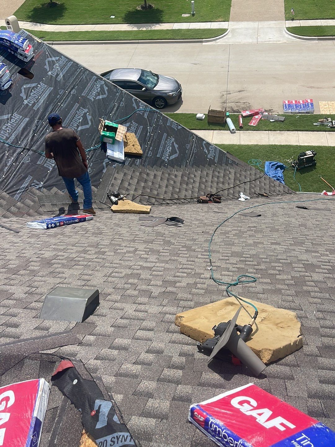 GAF HDZ - Weathered Wood by Elite Roofing LLC