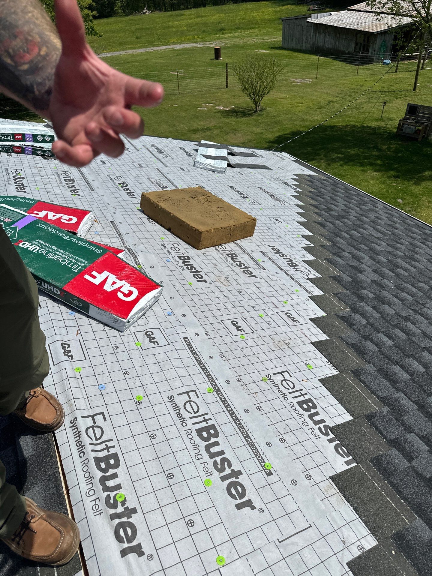 Residential Roofing Installation using GAF Timberline HDZ Charcoal by Undersun Roofing 
