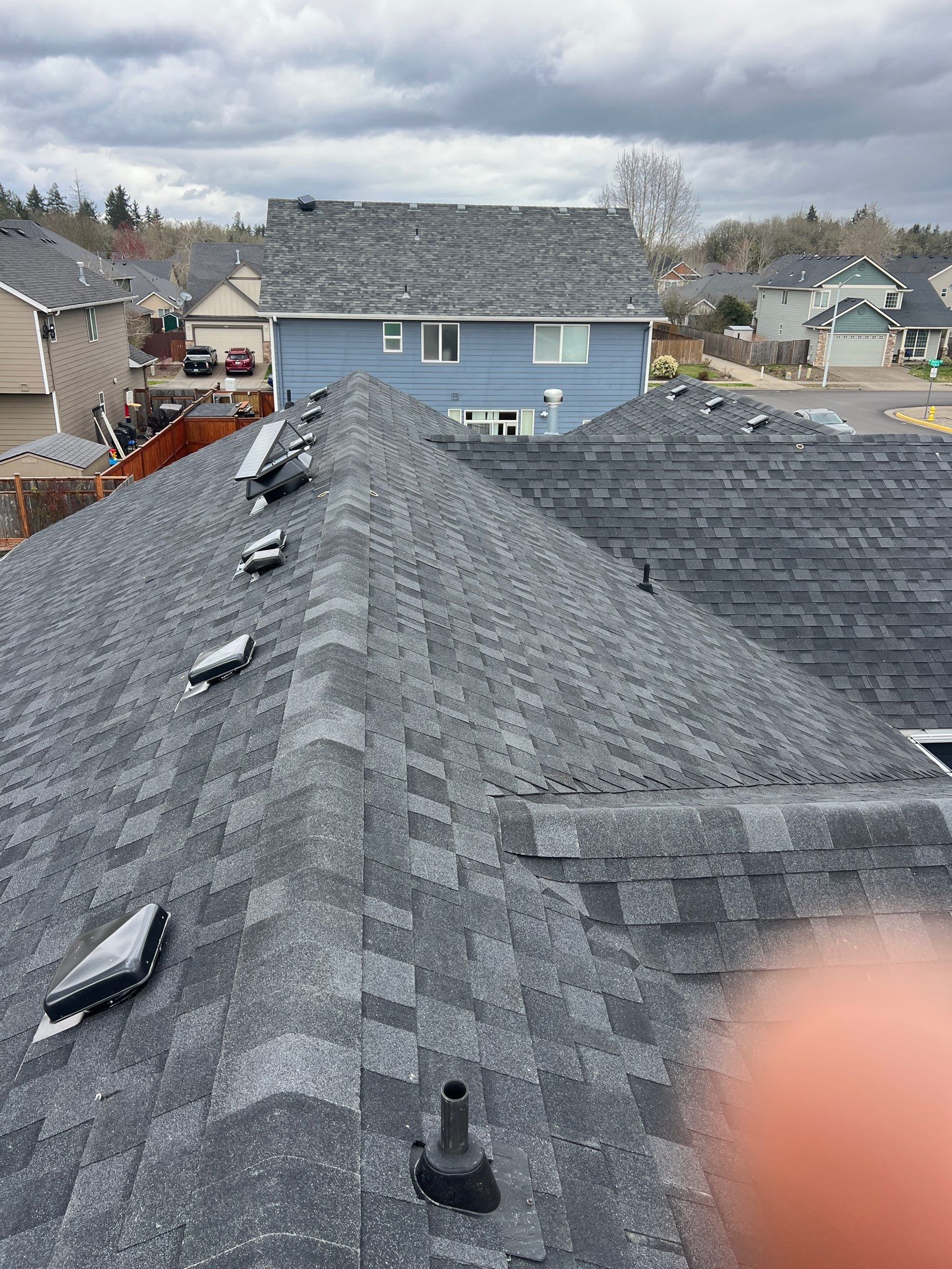Residential Re-Roof in Albany Oregon by Orezona Building & Roofing Company, Inc.