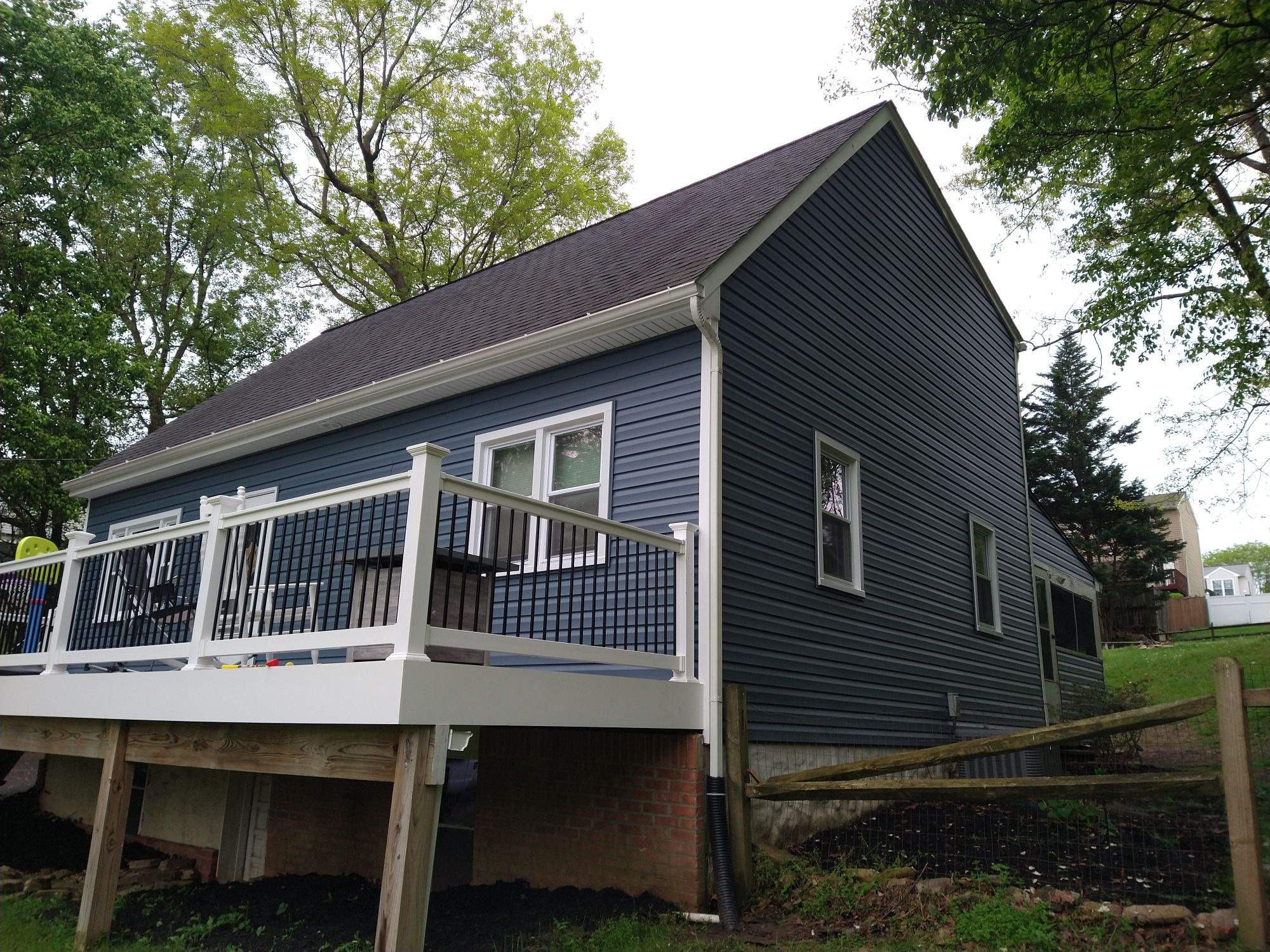 Siding Installation by Roof Right Inc