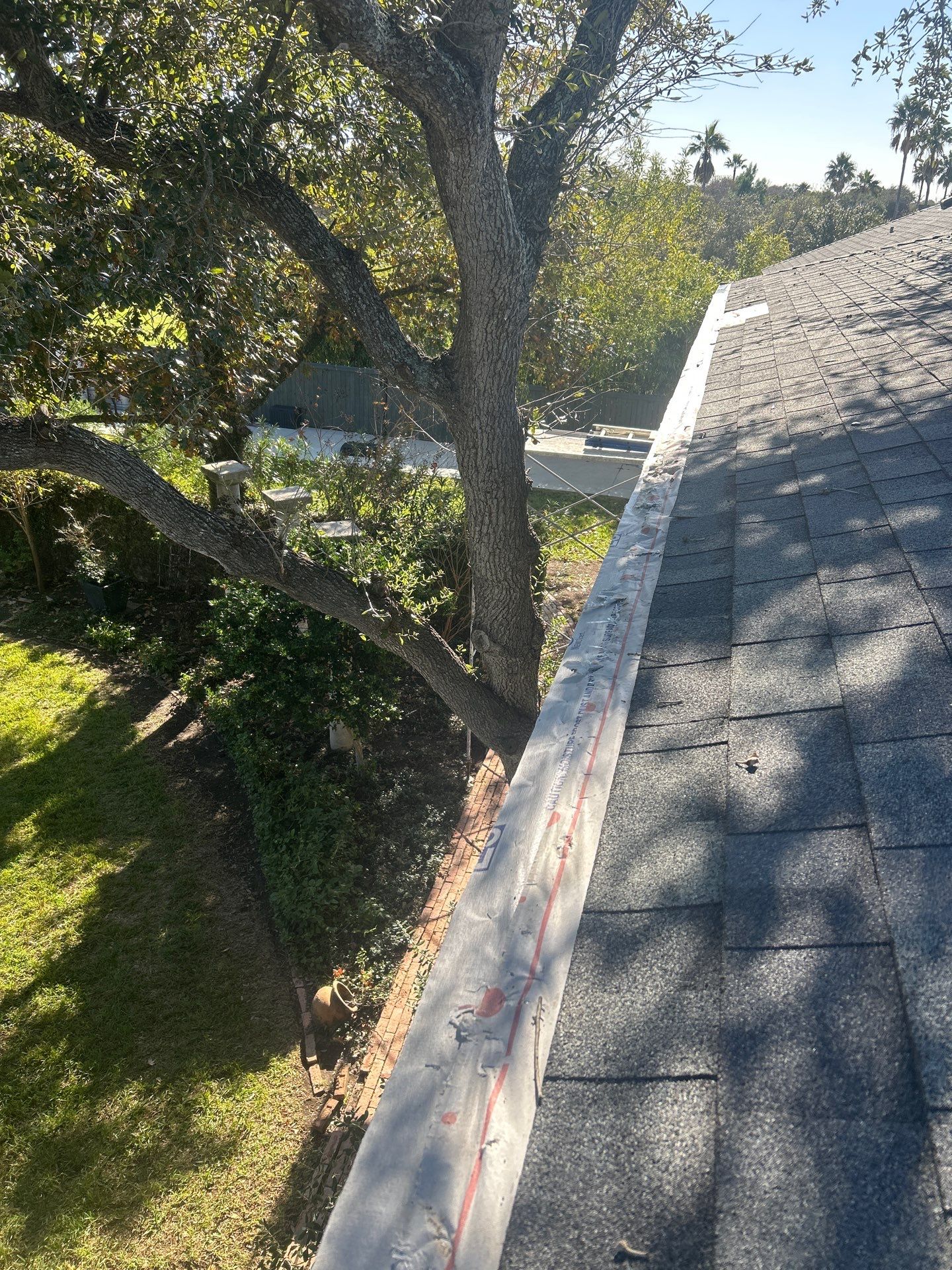 Gorgeous Gutters and Fascia by Bayfront Roofing and Construction