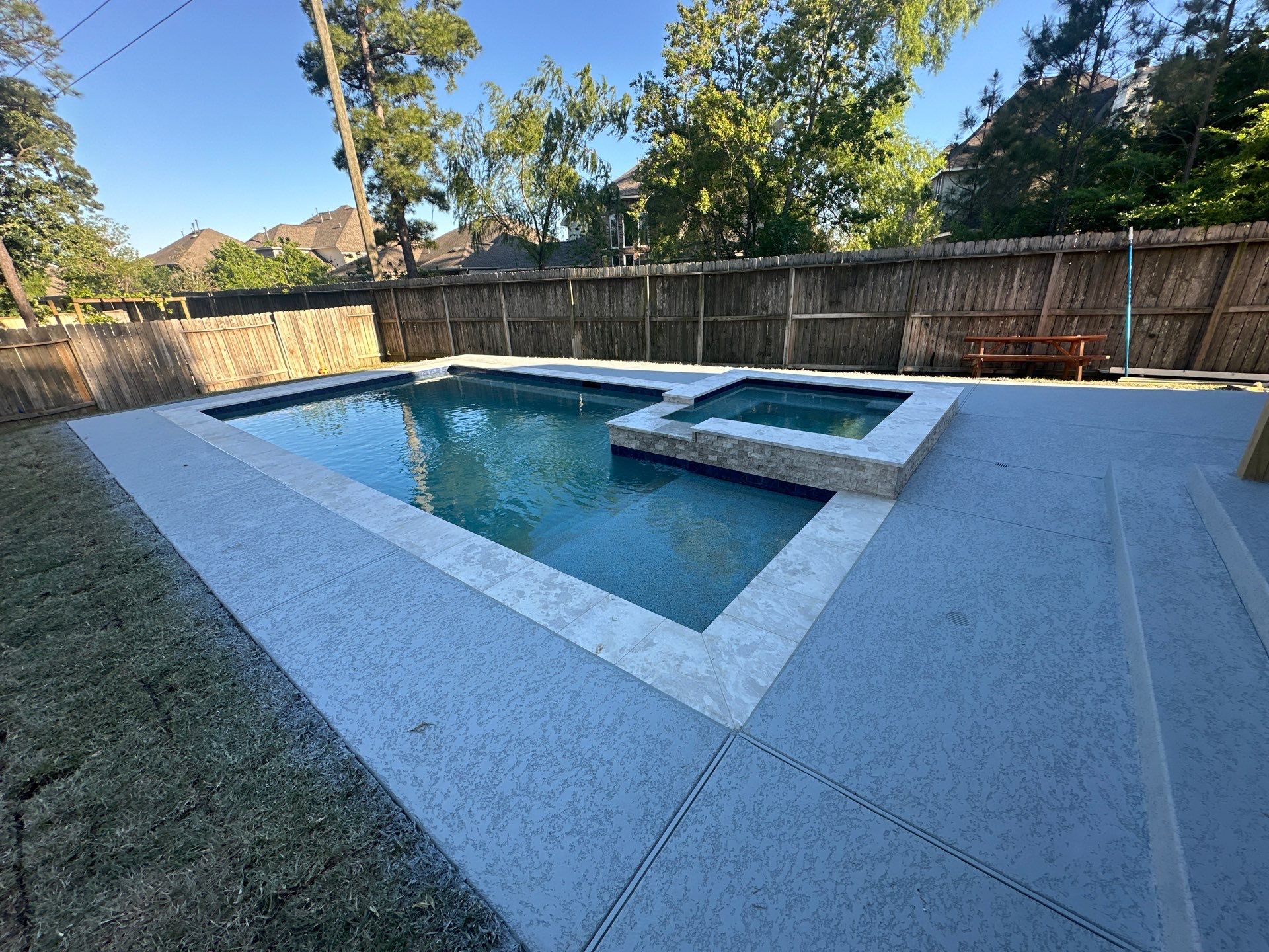 Pool, Patio Cover and Summer Kitchen in Creekside by SophAlx LLC