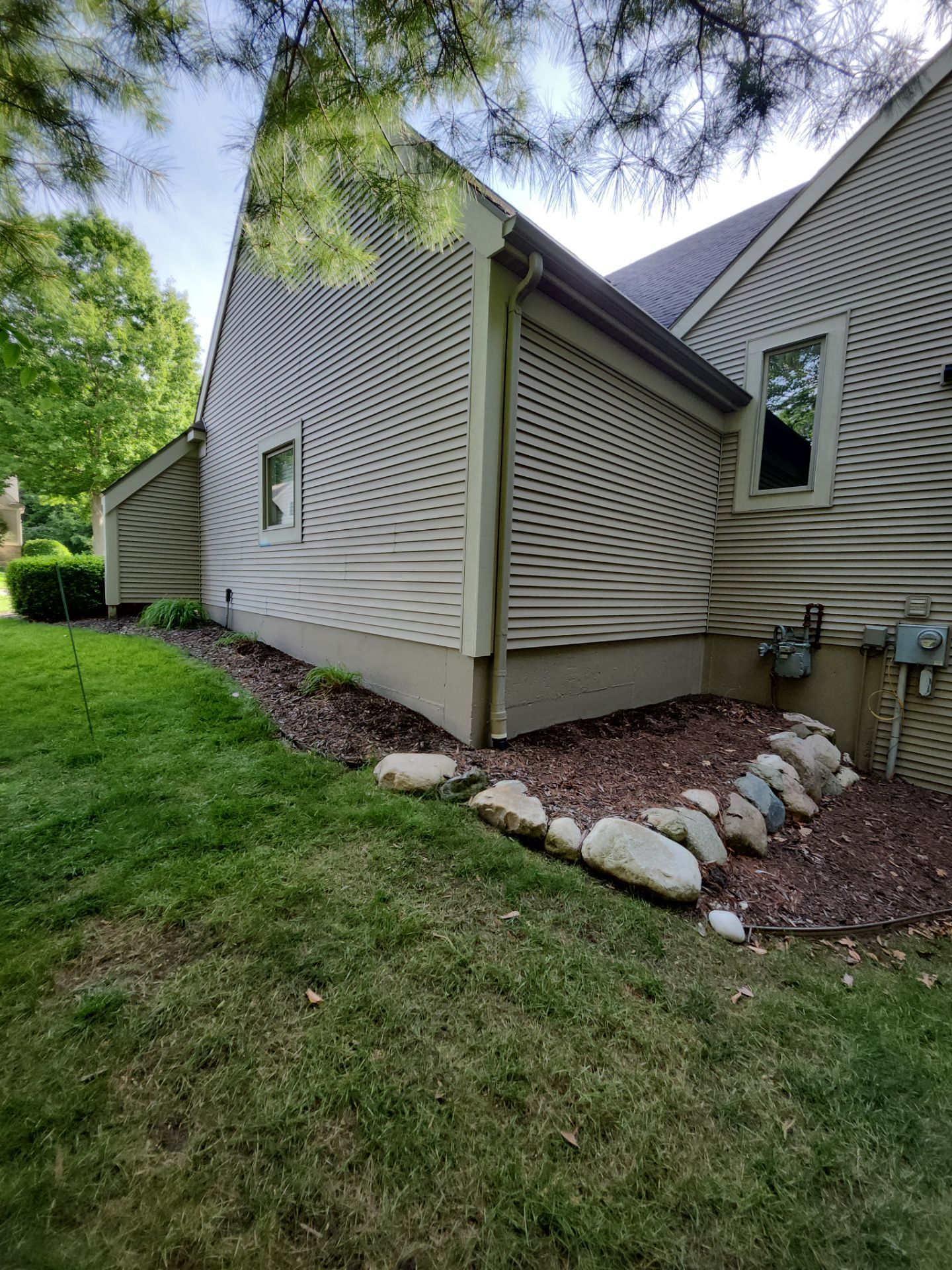 Exterior Accent and Trim Painting by Gordon Painting