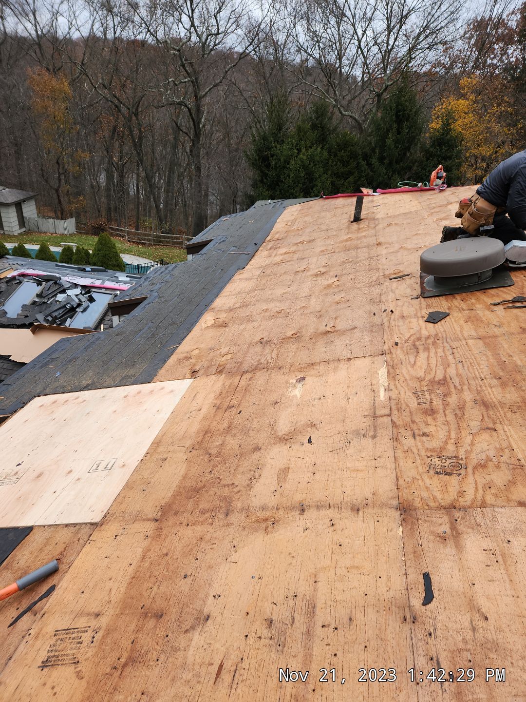 Residential Roofing Installation using Owens Corning TruDefinition Onyx Black by A Plus Exterior