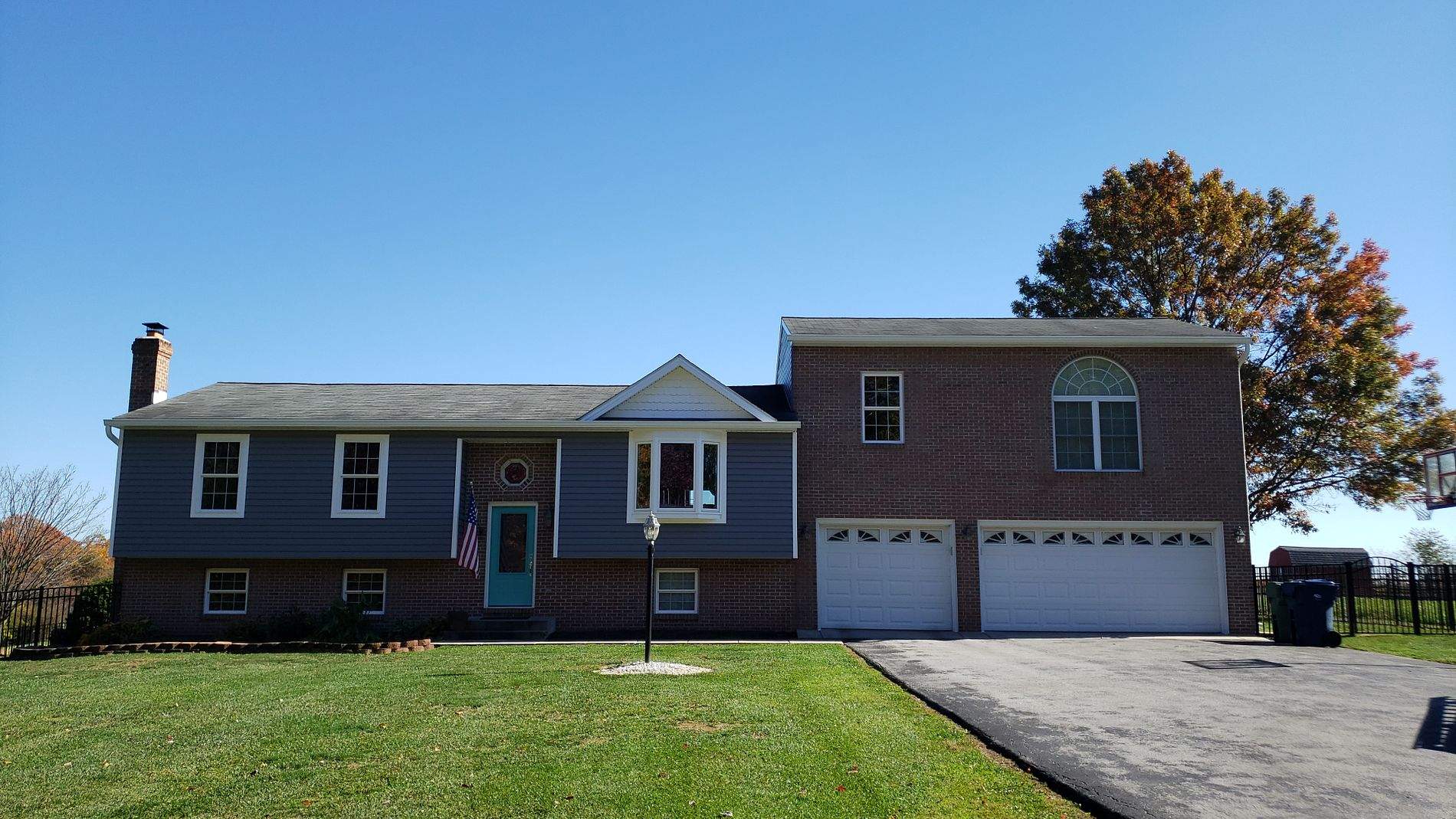 Siding, Window & Door Installation by Roof Right Inc