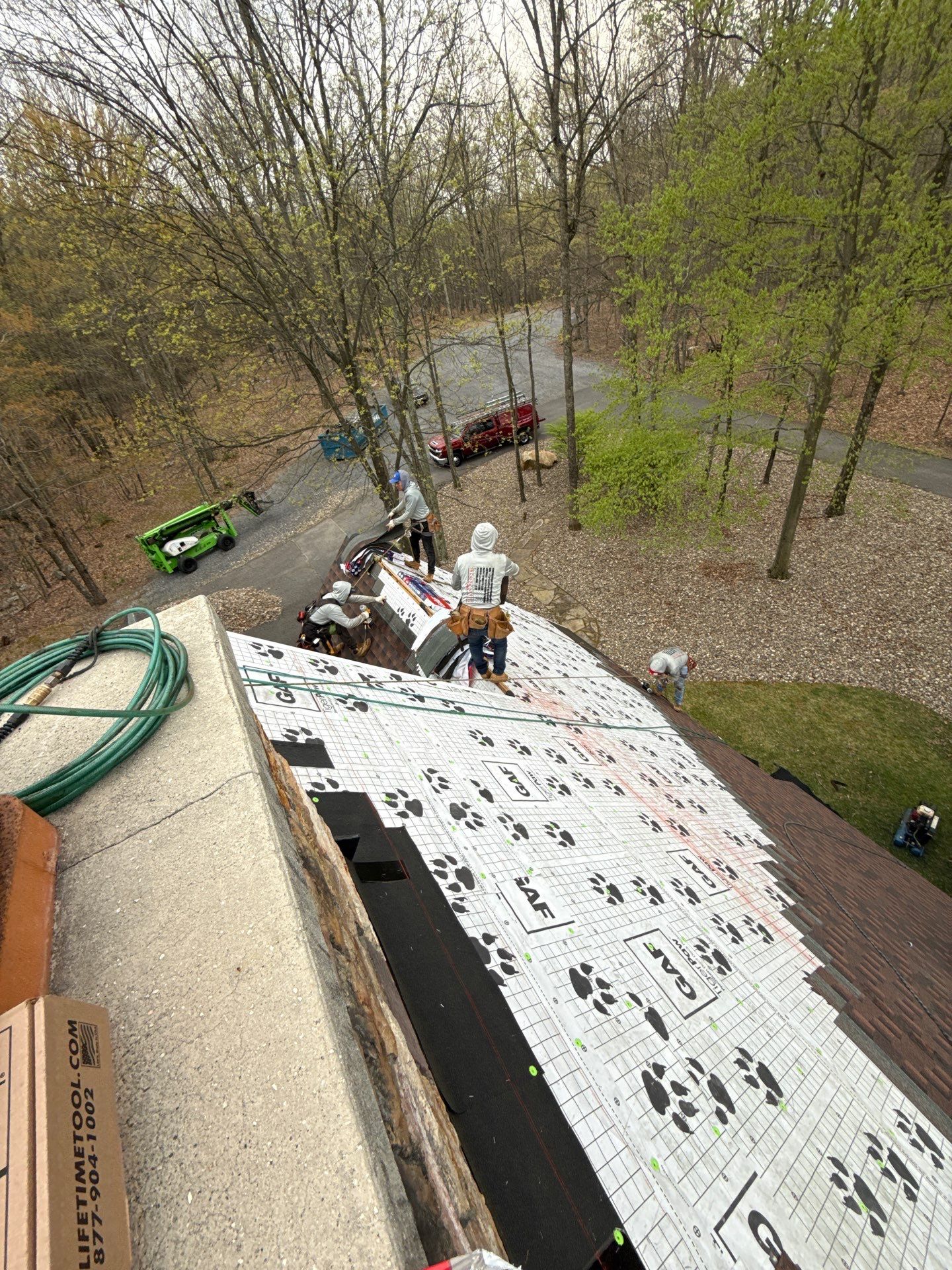 Roofing Installation using Gaf Hdz Architectural Shingle -Barkwood by Teflon Roofing