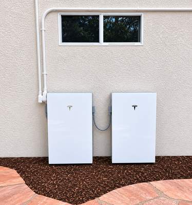 Tesla Powerwall and REC Solar Panel Installation in Thousand Oaks