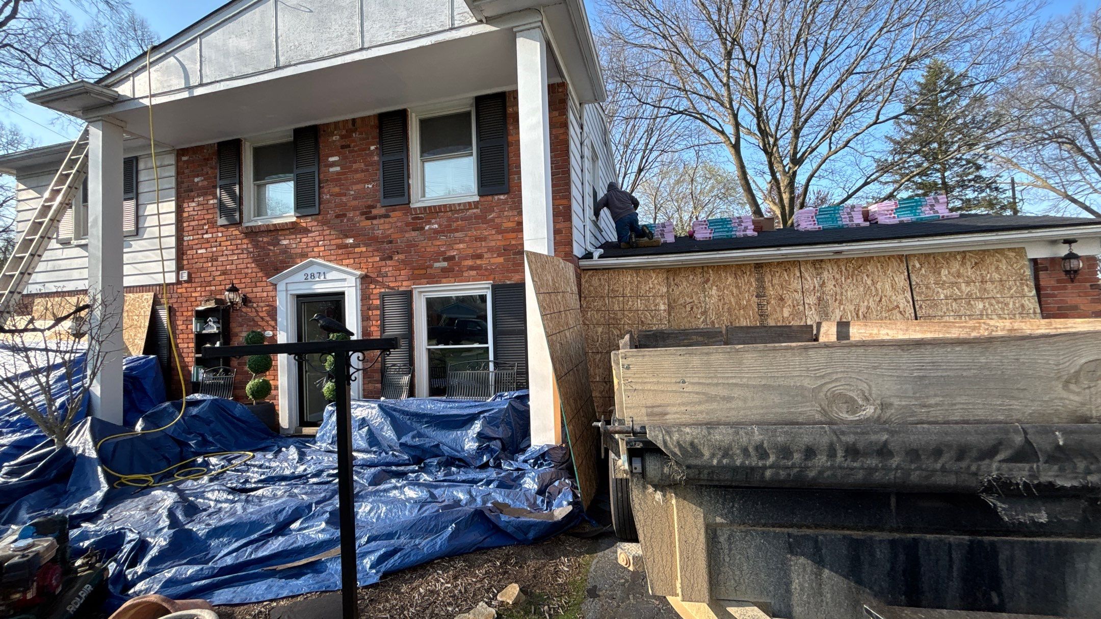 Roof Replacement using Owens Corning Onyx Black by 180 Contractors