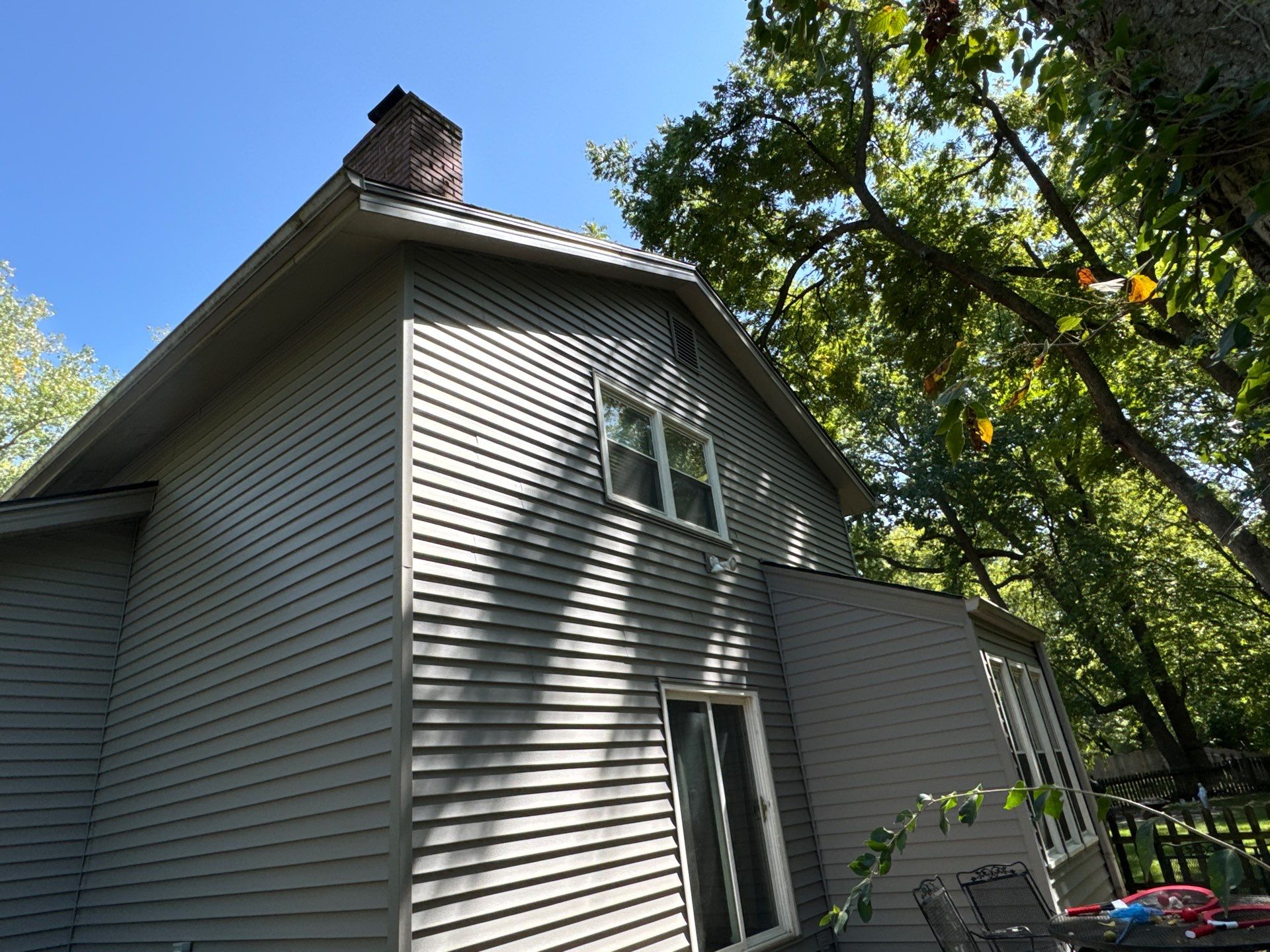 BYE BYE Wood Shakes by EEC Windows, Siding & Roofing