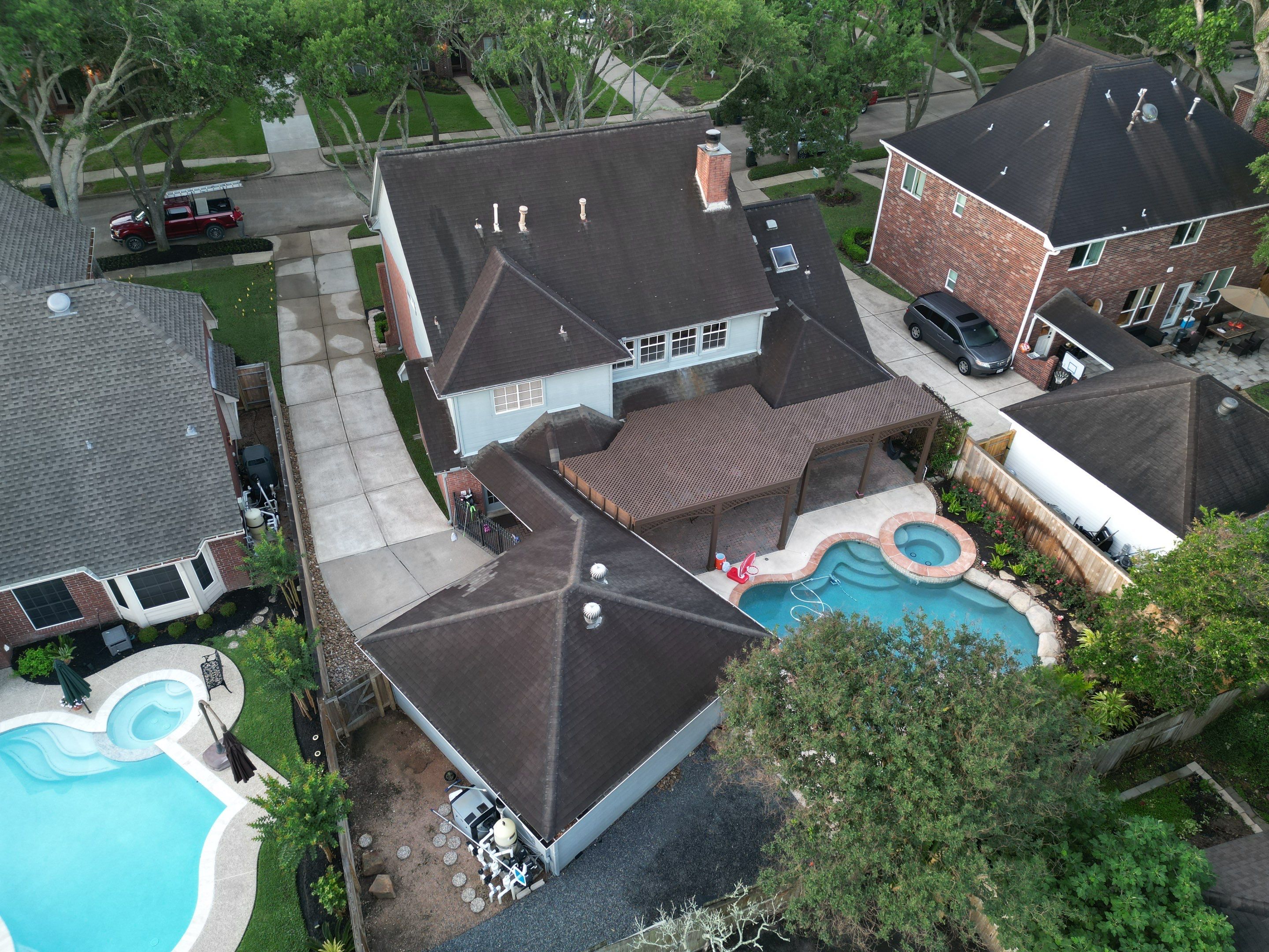 OC Duration Brownwood by HHH Roofing & Construction