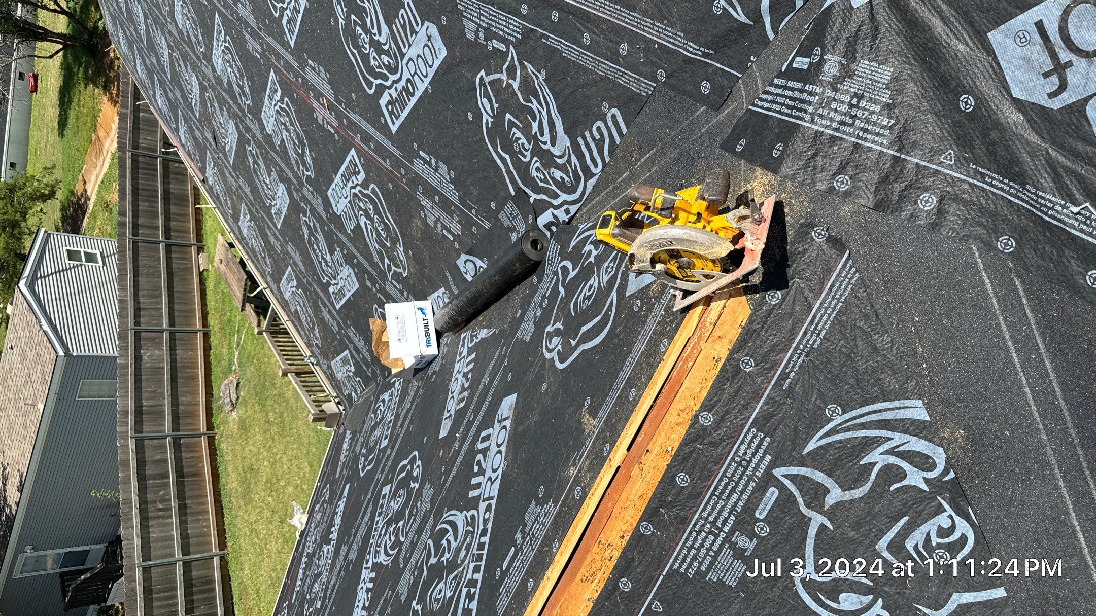 Roof Installation using Certainteed Landmark by Castillo Roofing