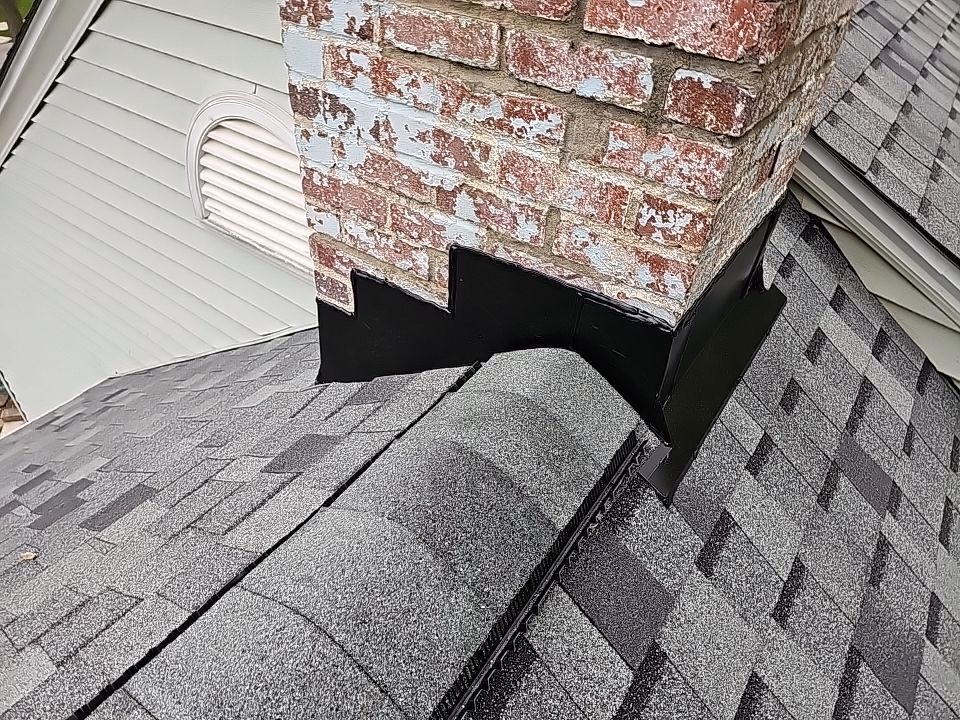 ATLAS PINNACLE COLOR: HEARTHSTONE DRIP EDGE: WHITE by Eagle Eye Roofing