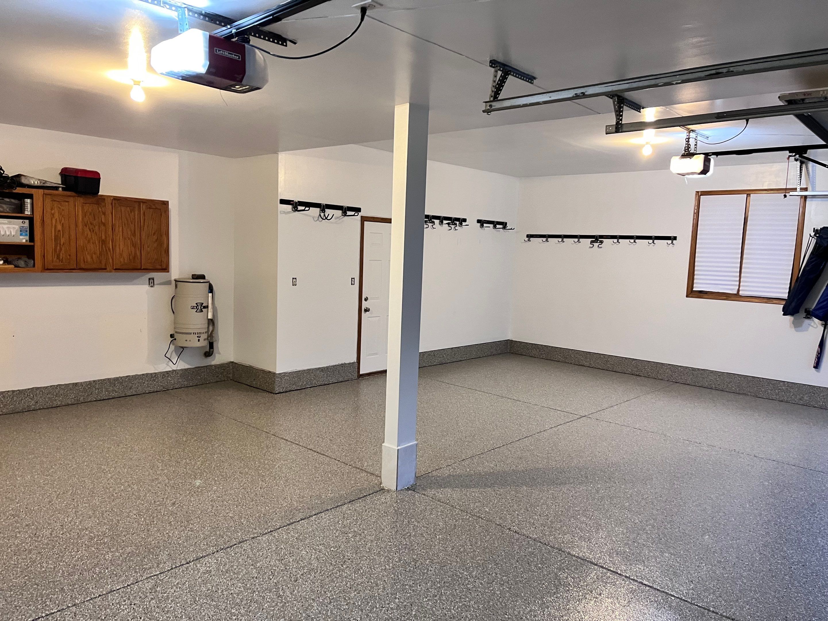 Creekbed Flake Garage Floor by Level 10 Coatings