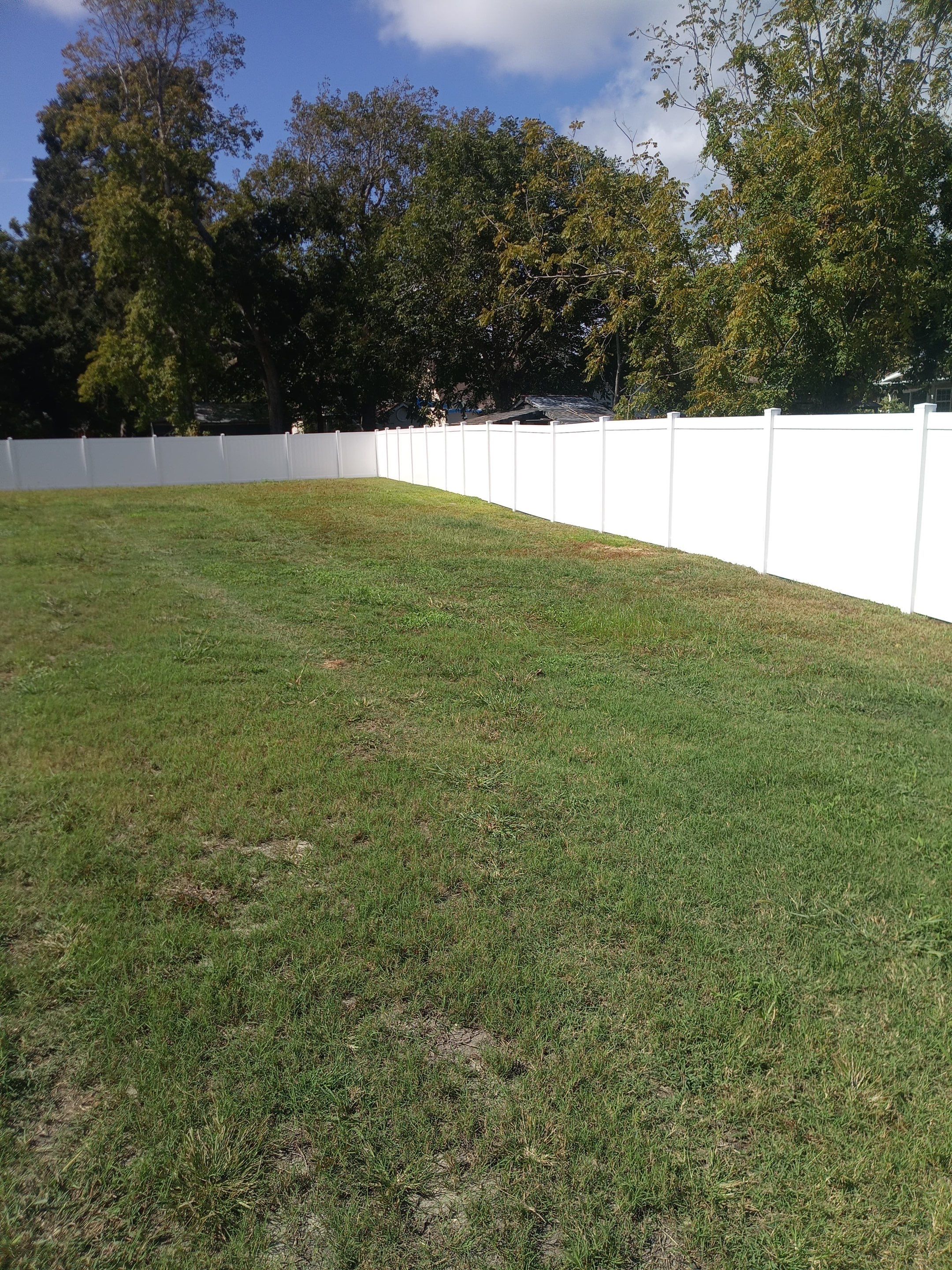 Hamilton Vinyl Privacy Project in Beaufort by Superior Fence and Rail