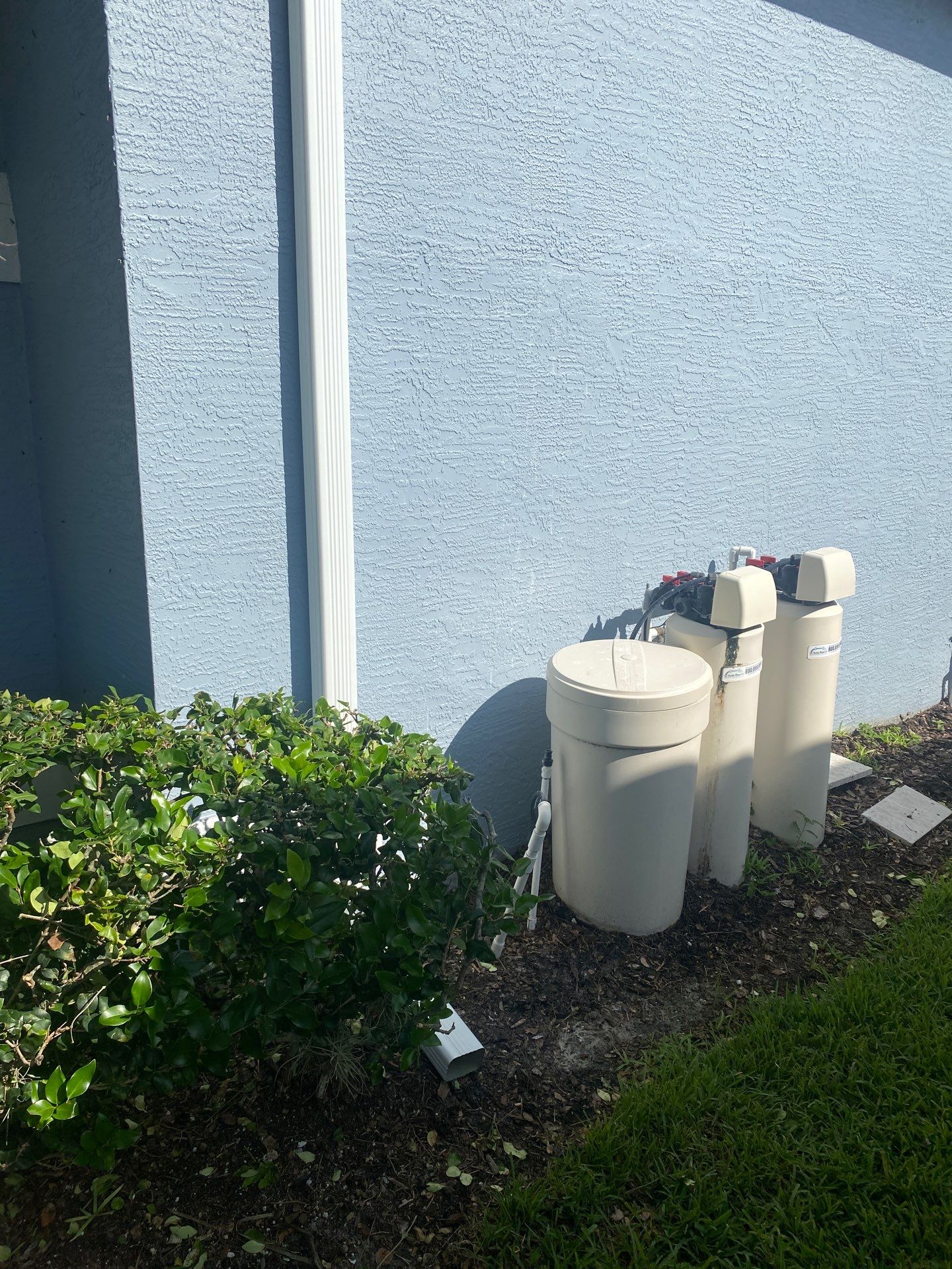 Smooth Box Seamless Gutters Installed by Gutter Professor in Sarasota FL by Gutter Professors