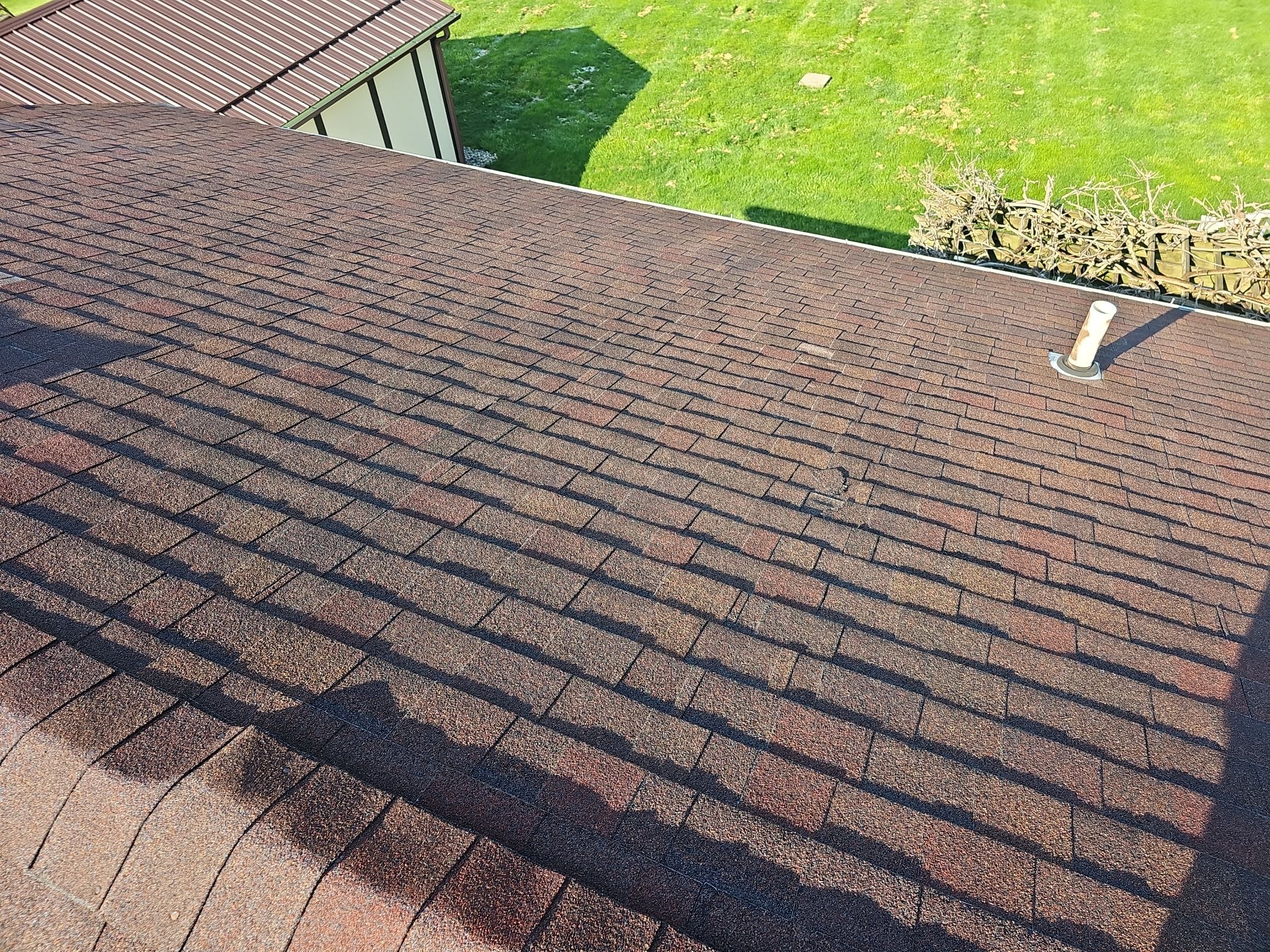 ATLAS PINNACLE COLOR: BURNT HICKORY DRIP EDGE: MUSKET BROWN by Eagle Eye Roofing