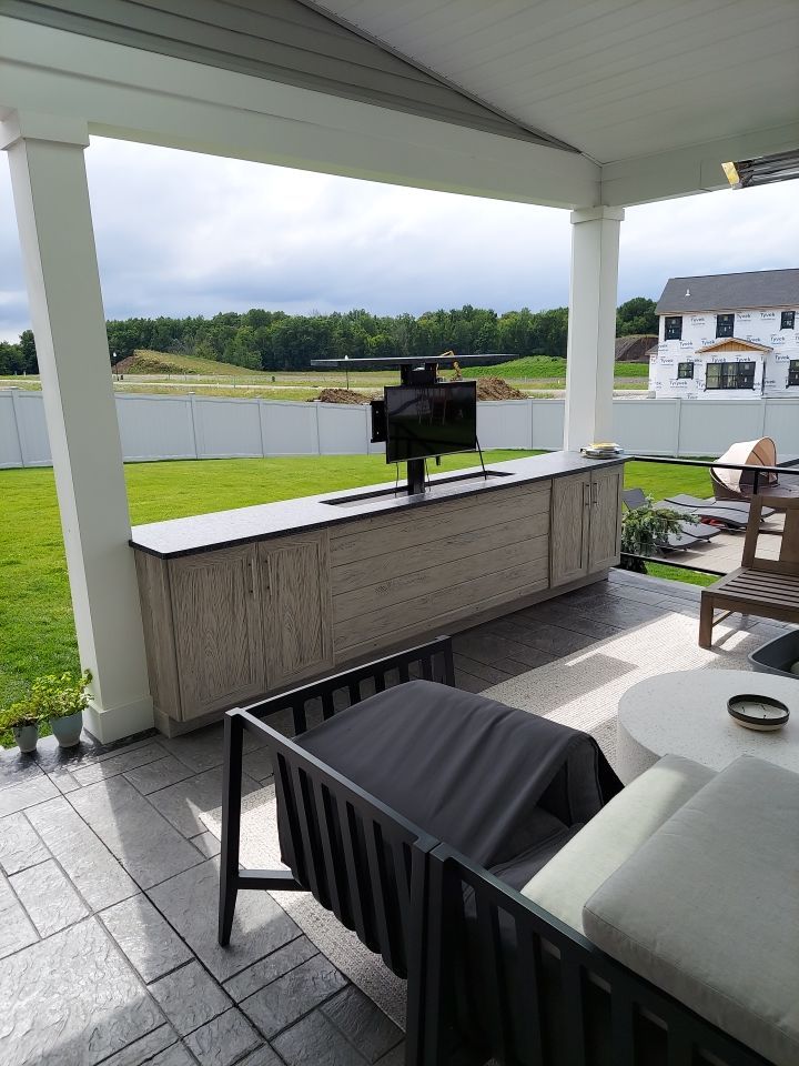 Outdoor Living - Addition by Ivy Lea Construction