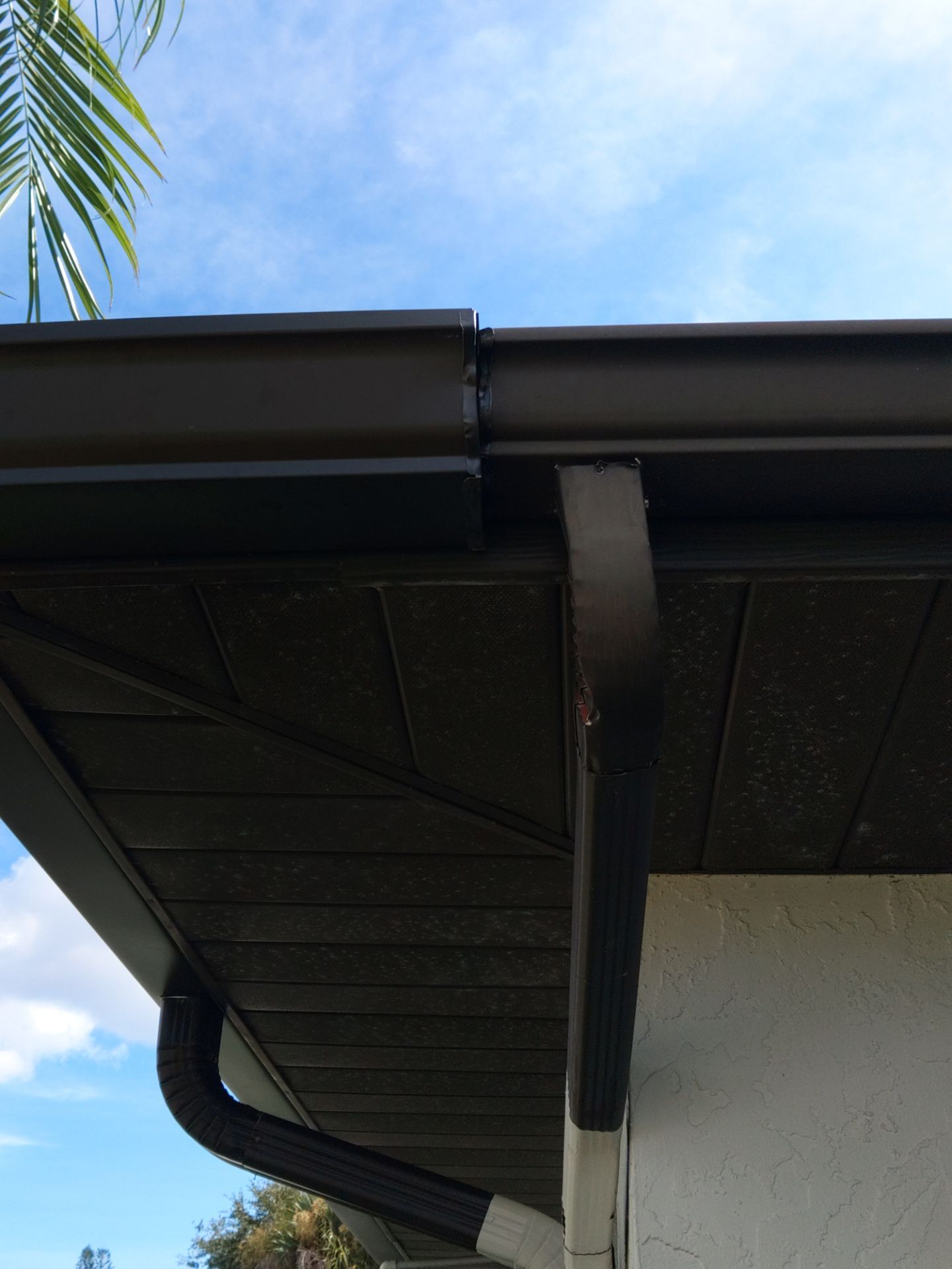 6 Inch Seamless Gutters using Musket Brown Seamless Gutters in Cape Coral FL by Gutter Professors
