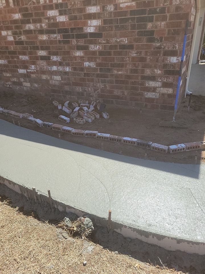 Concrete sidewalk using Concrete by Clays Services Inc