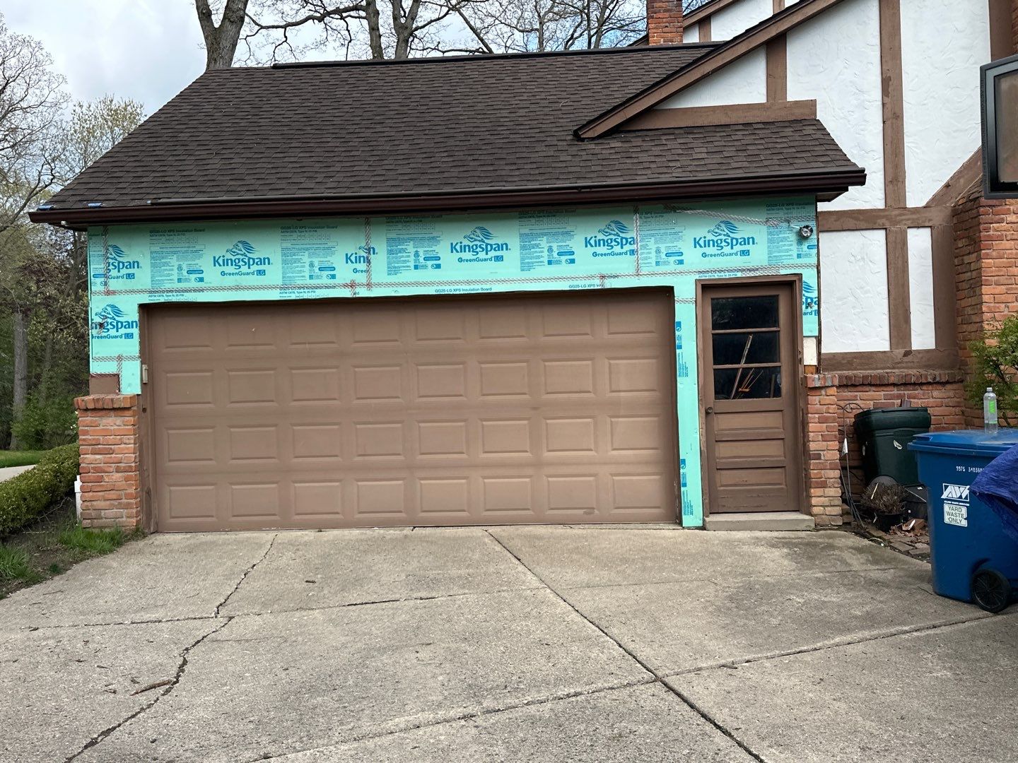 Siding Installation using Alside Monterey Sand by 180 Contractors