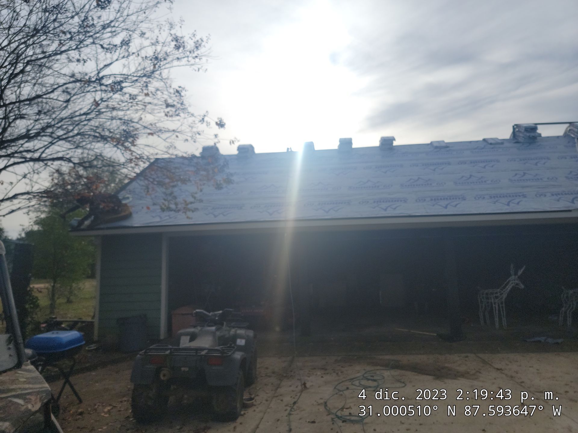 Jaye by IAM Roofing LLC