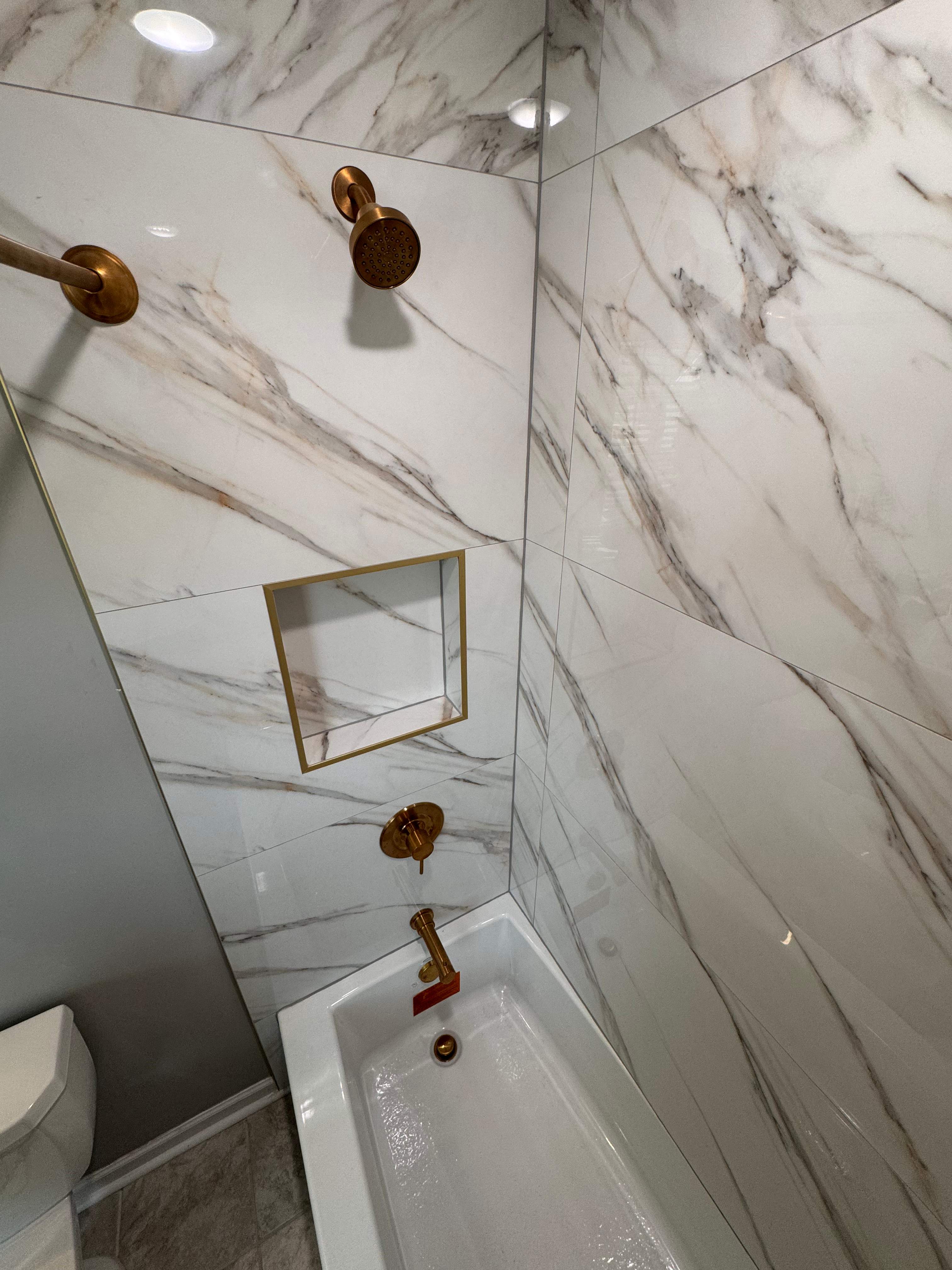 Tub-to-tub renovation by Prudencio