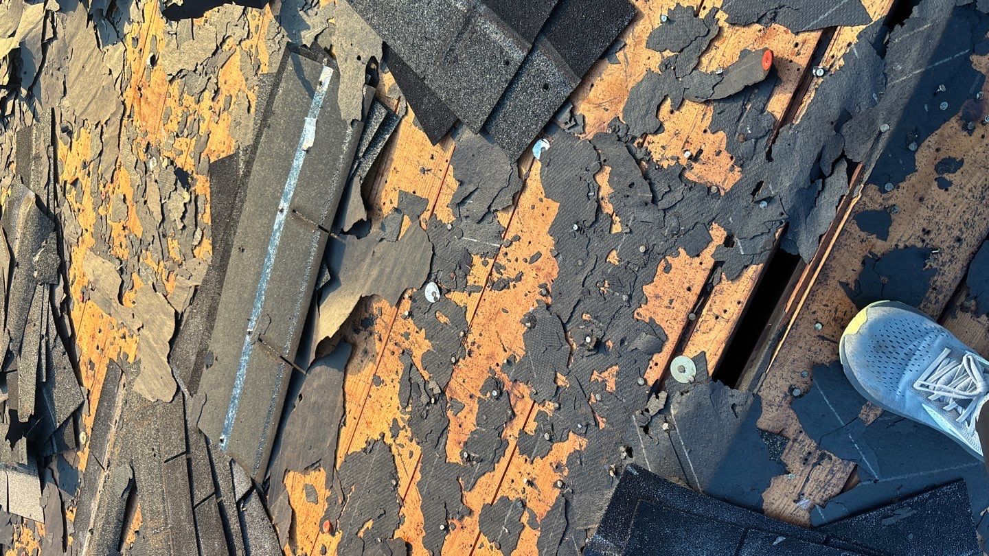 Residential Roofing Installation using Owen's Corning Duration (Lifetime) Shingles by Roof Repair Company