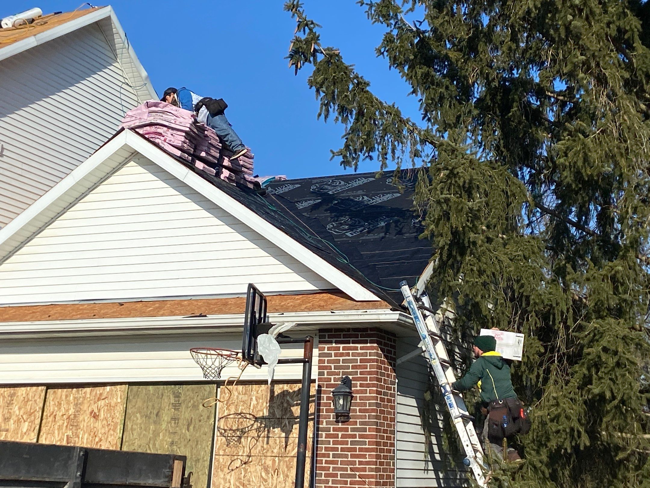 Roof Replacement using Owens Corning by 180 Contractors