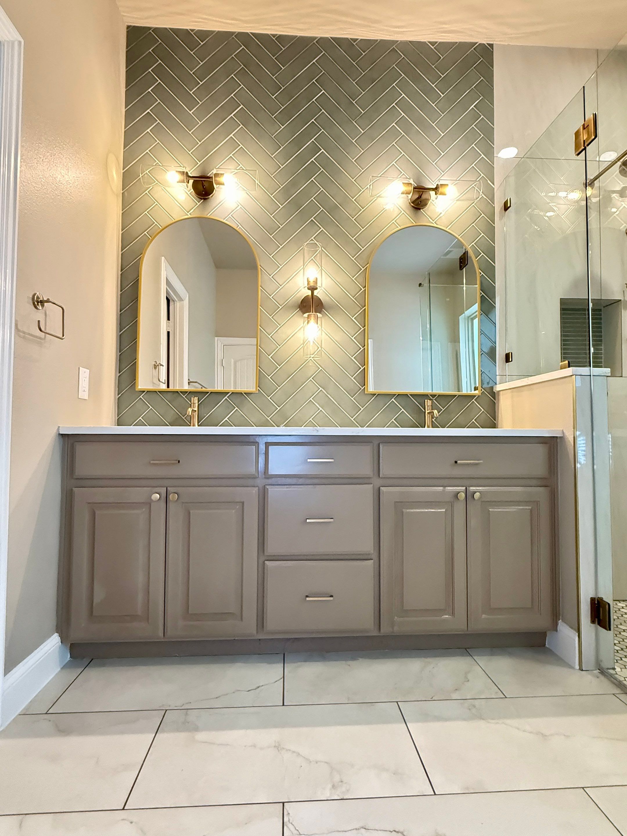 Kitchen & Primary Bath Remodel- McKinney, TX by C3 Custom Builds