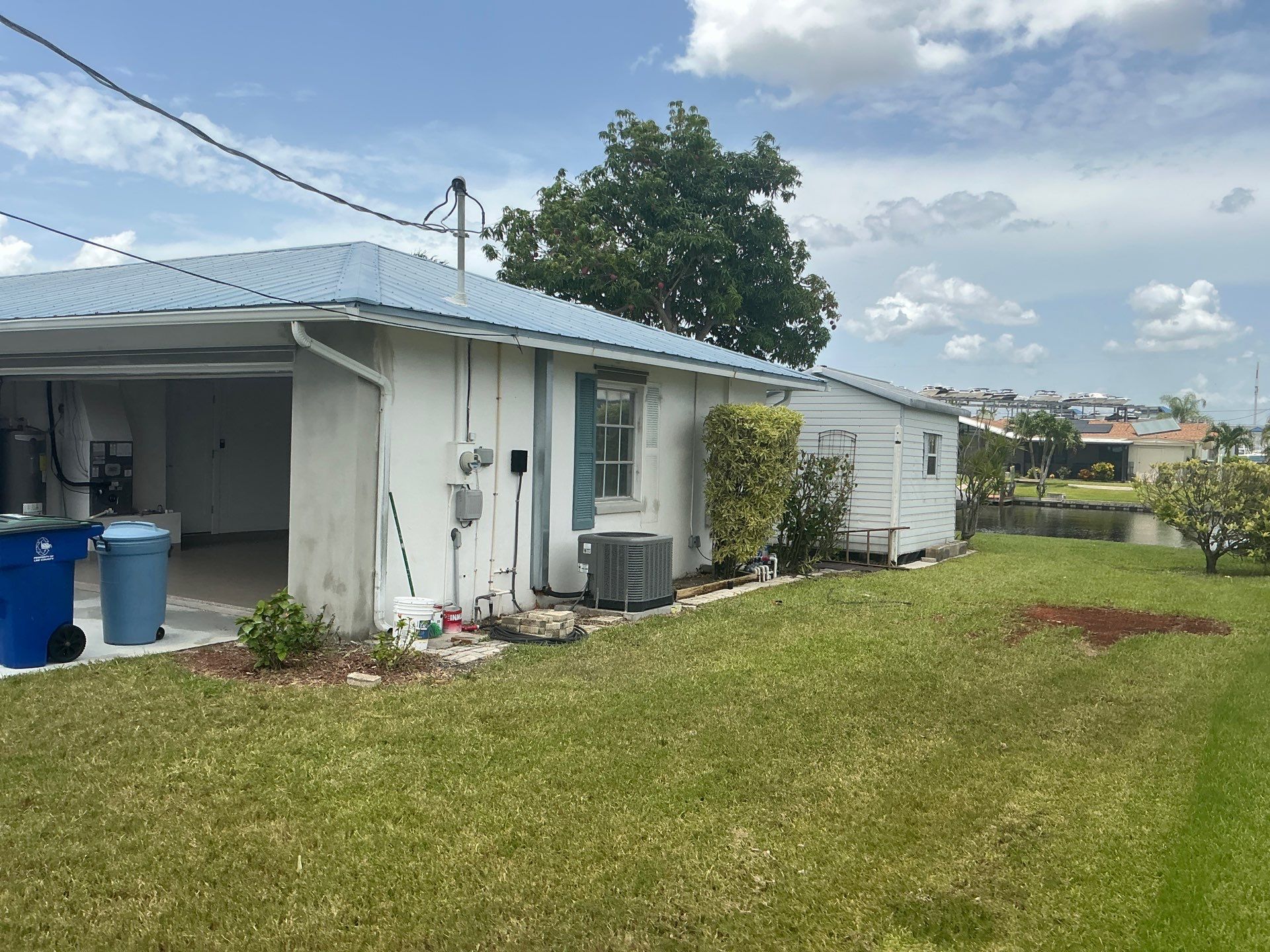 6-inch Aluminum Seamless Gutters in Fort Myers FL by Gutter Professors