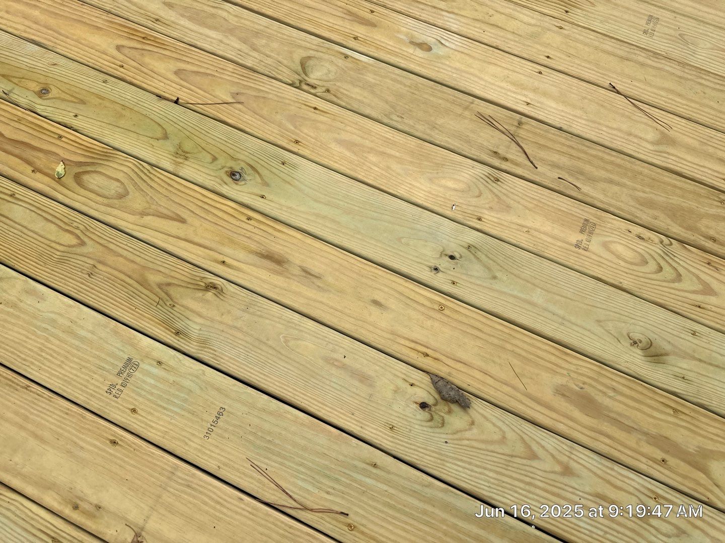 Wood Deck using Wood Sealant by DuraSeal