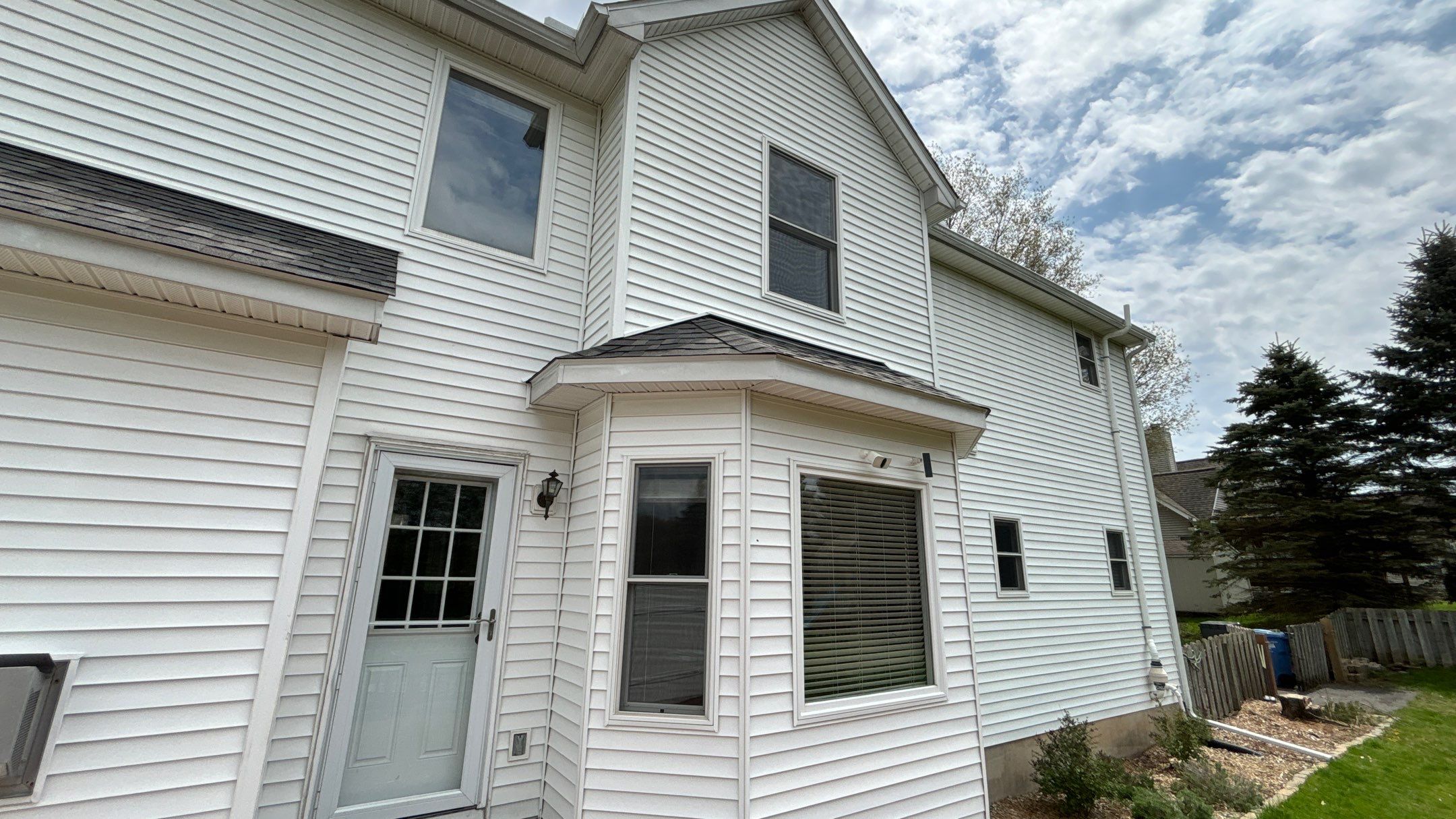 Roof Replacement using CertainTeed Landmark Pro by 180 Contractors
