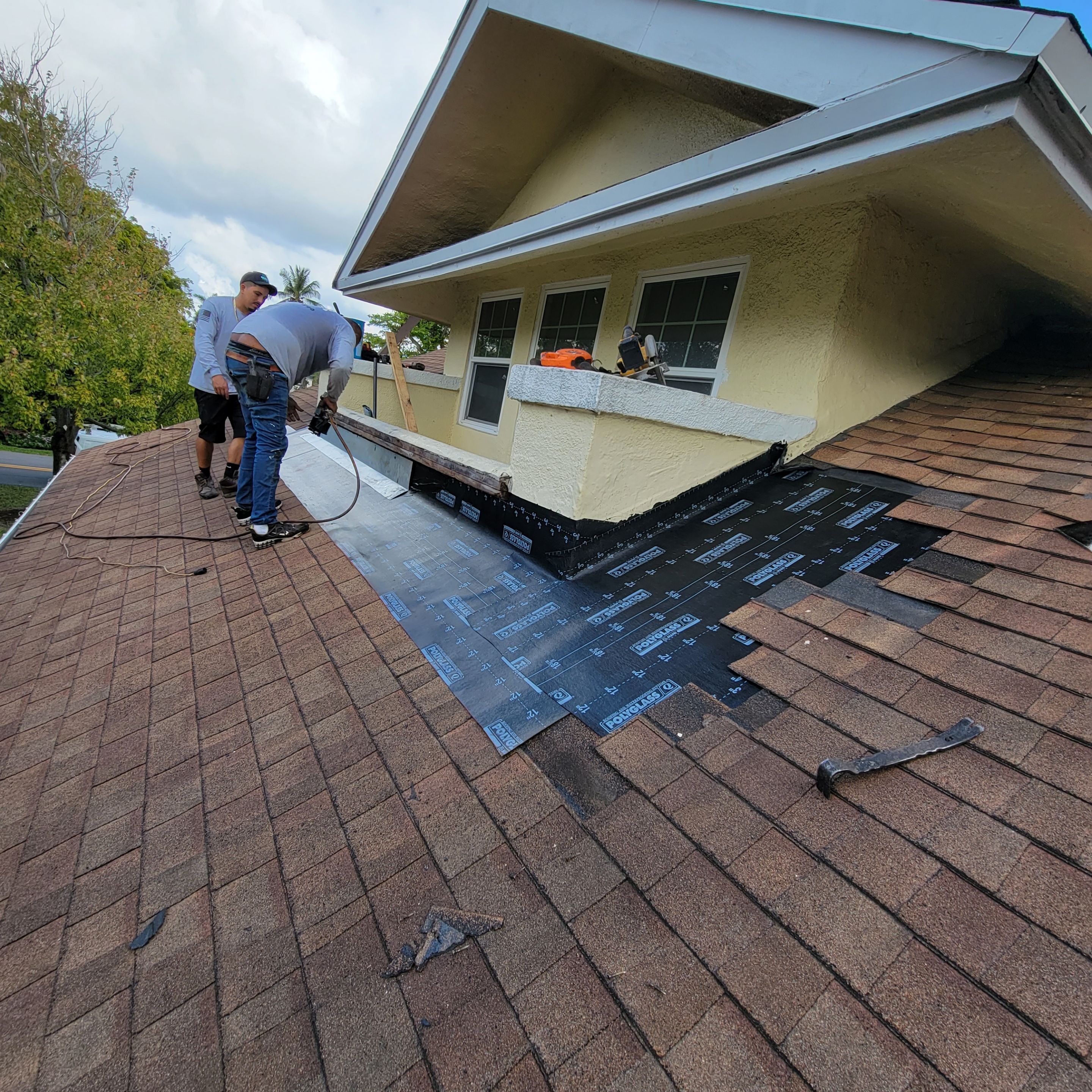 NE 5th Ave, Pompano Beach, FL by G&J Roofing 