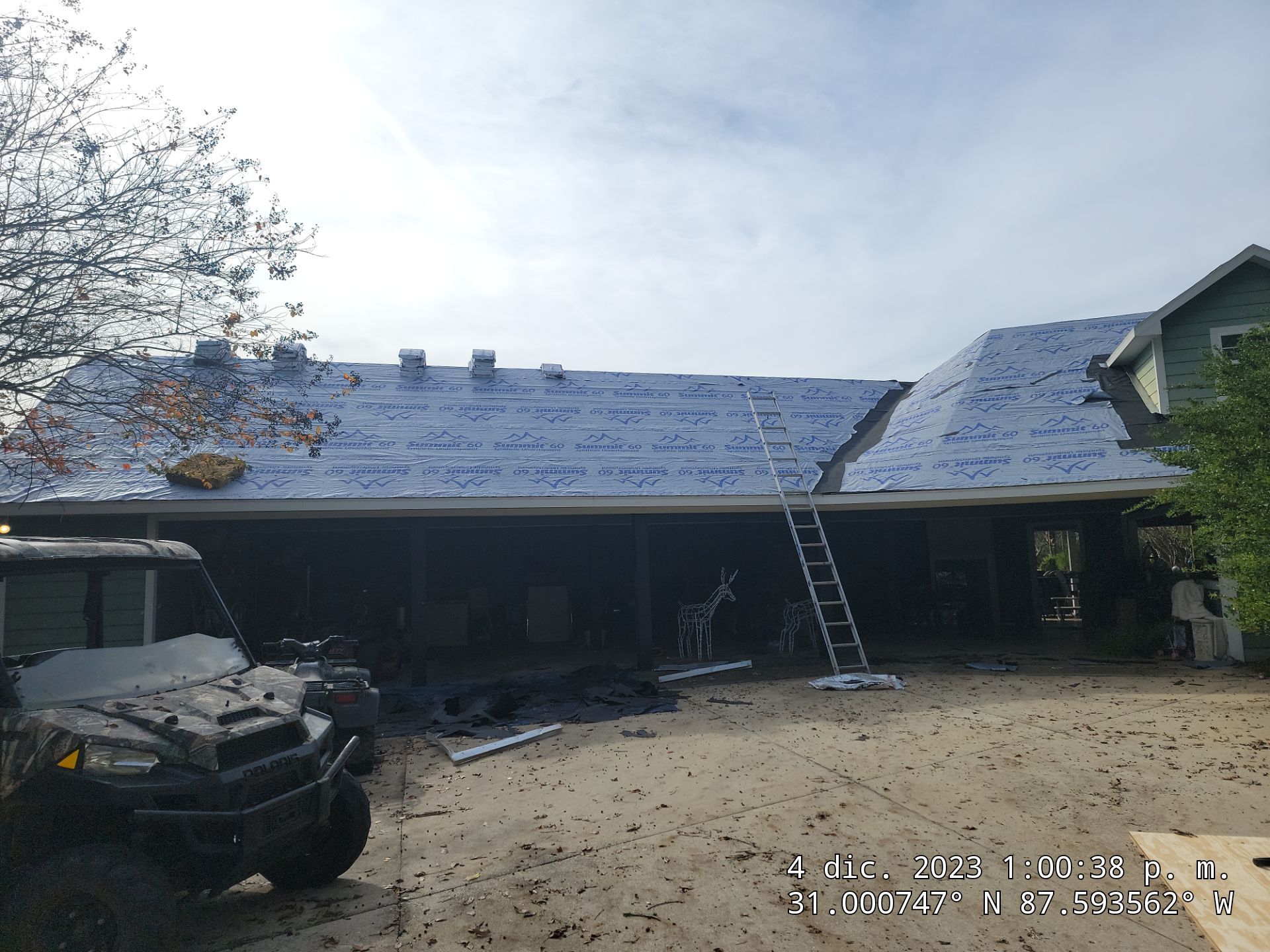 Jaye by IAM Roofing LLC