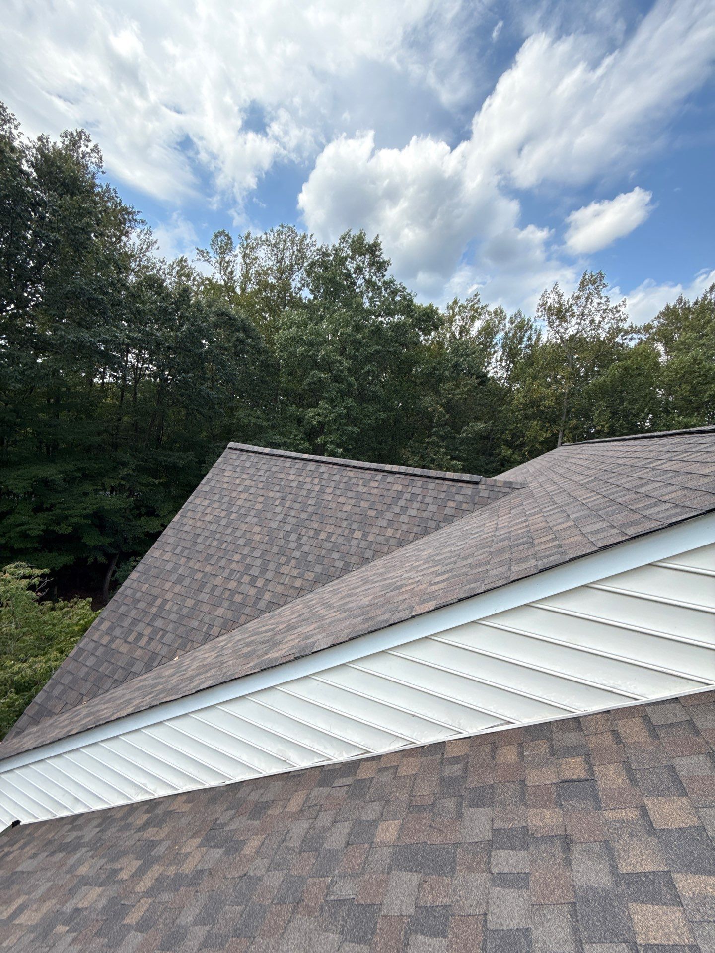 Fairfax station: Residential Roof with CertainTeed Landmark Pro in Max Def Shenandoah  by RM Banning, Inc.