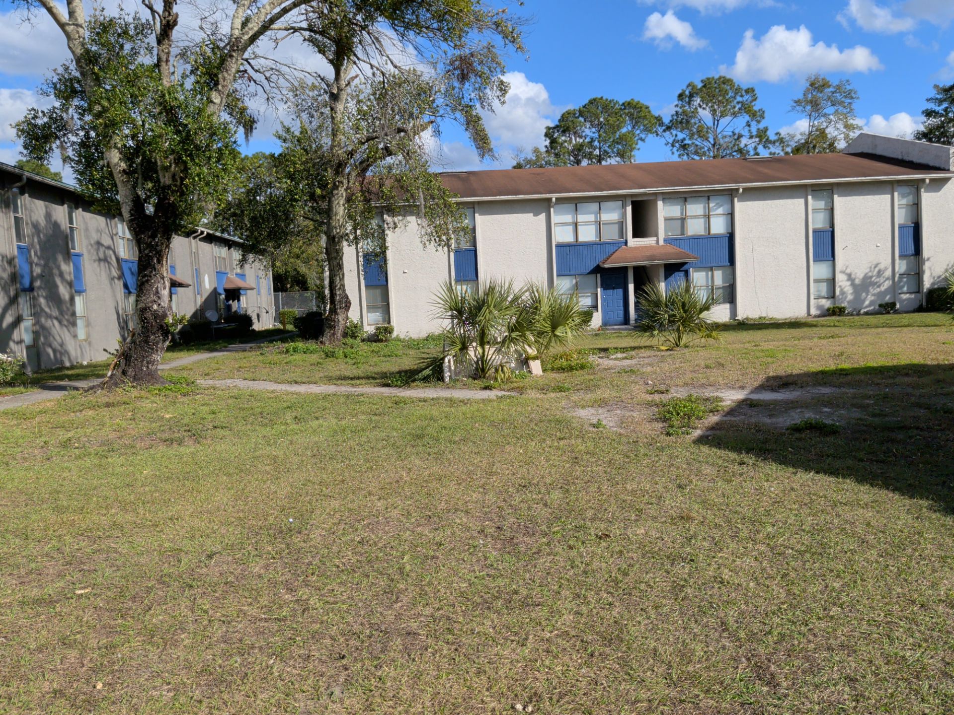 Commercial Landscape Cleanup & Weekly Maintenance — Grassy Pond Apartments by Harmoni Home Services