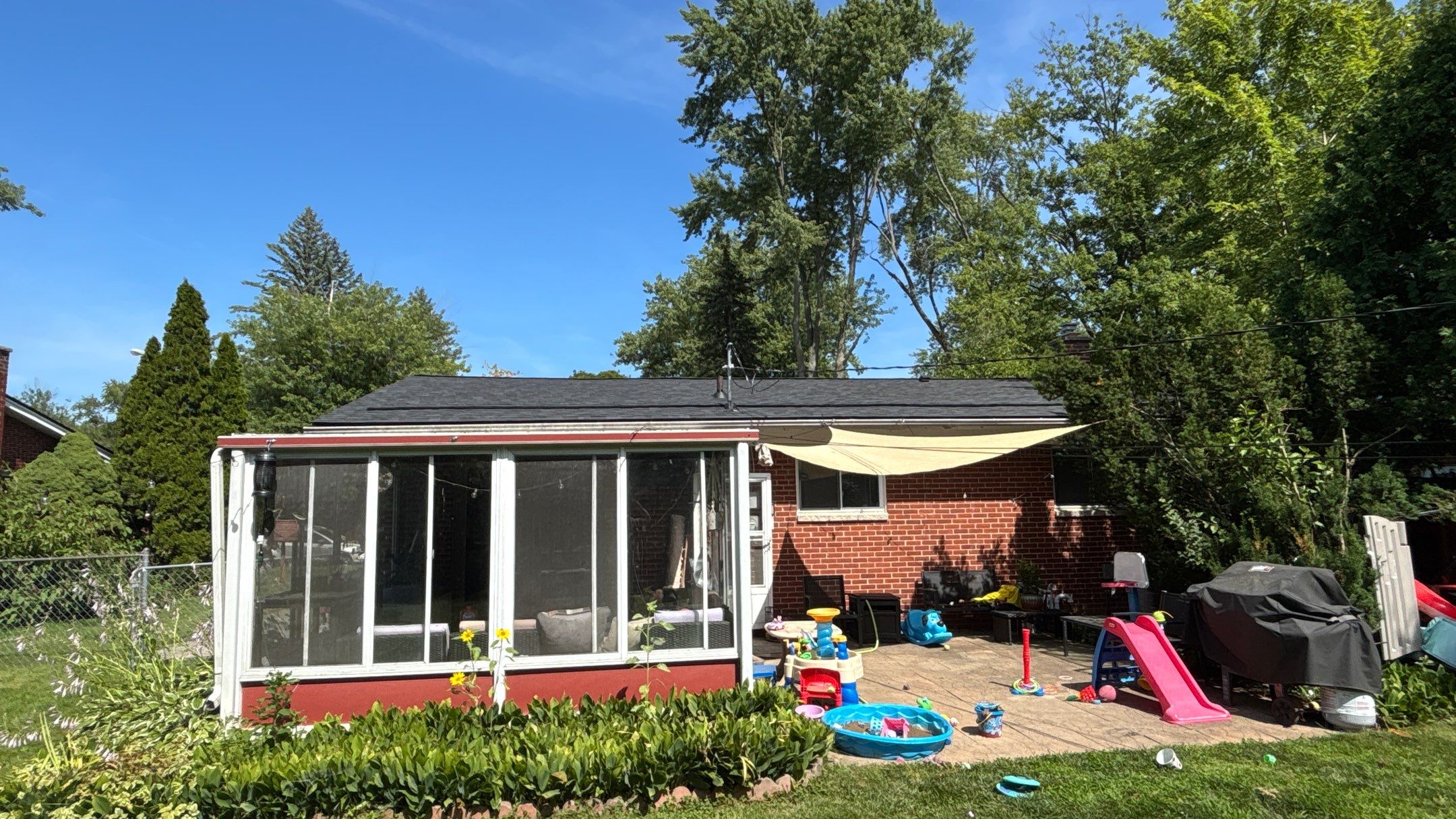 Roof Replacement using Owens Corning Onyx Black by 180 Contractors