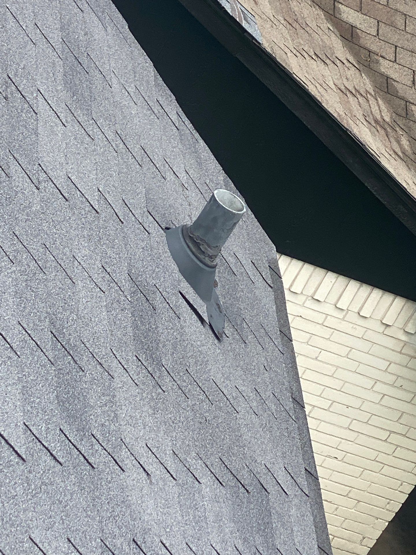 Hail Damage using Owen's Corning Duration (Lifetime) Shingles by Roof Repair Company