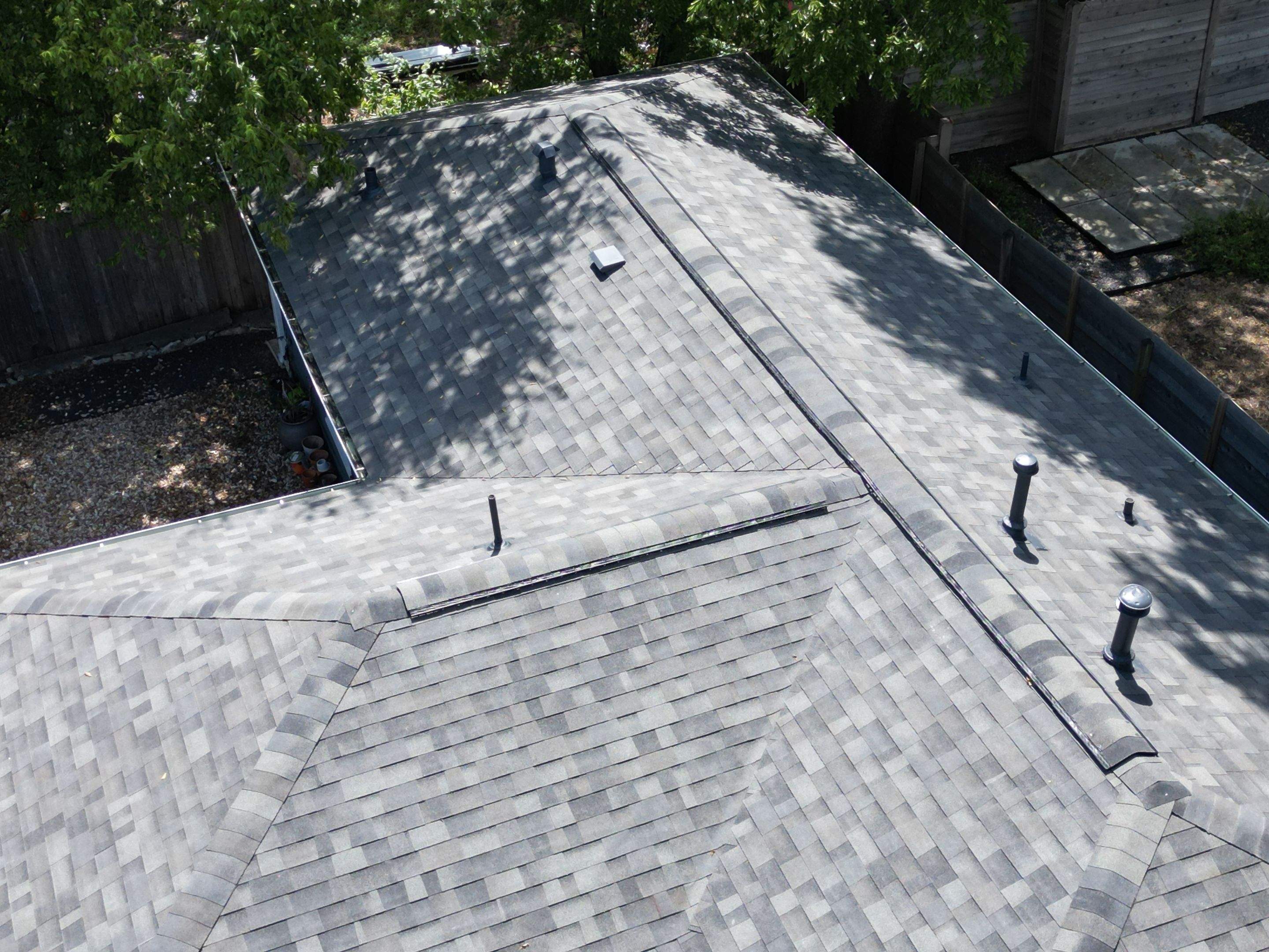 Storm Gray - Malarkey Vista by RoofsOnly.com