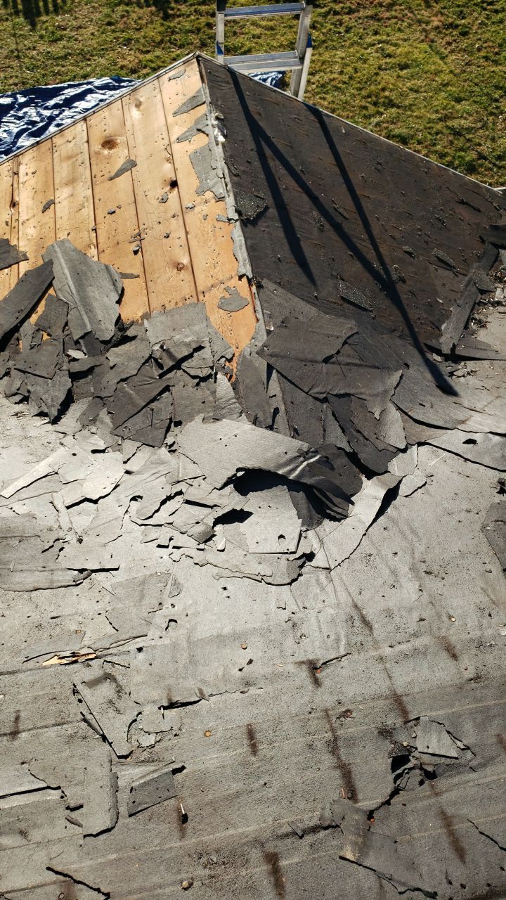 Annandale: CertainTeed Landmark Pro Designer Shingles in Max Def Charcoal Black by RM Banning, Inc.