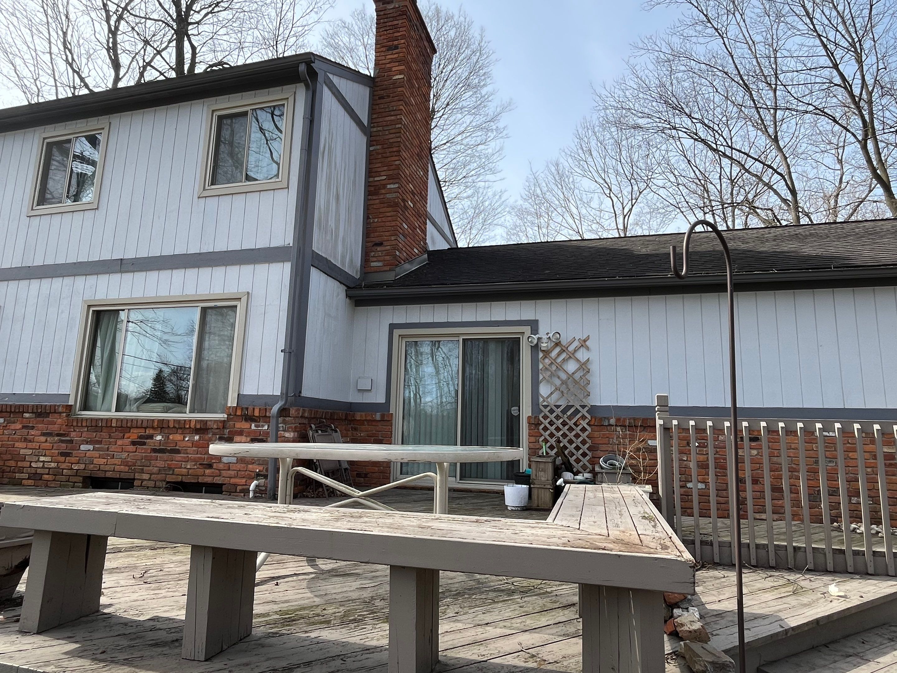 Siding Replacement using Alside Charter Oak D4.5" Deep Moss by 180 Contractors