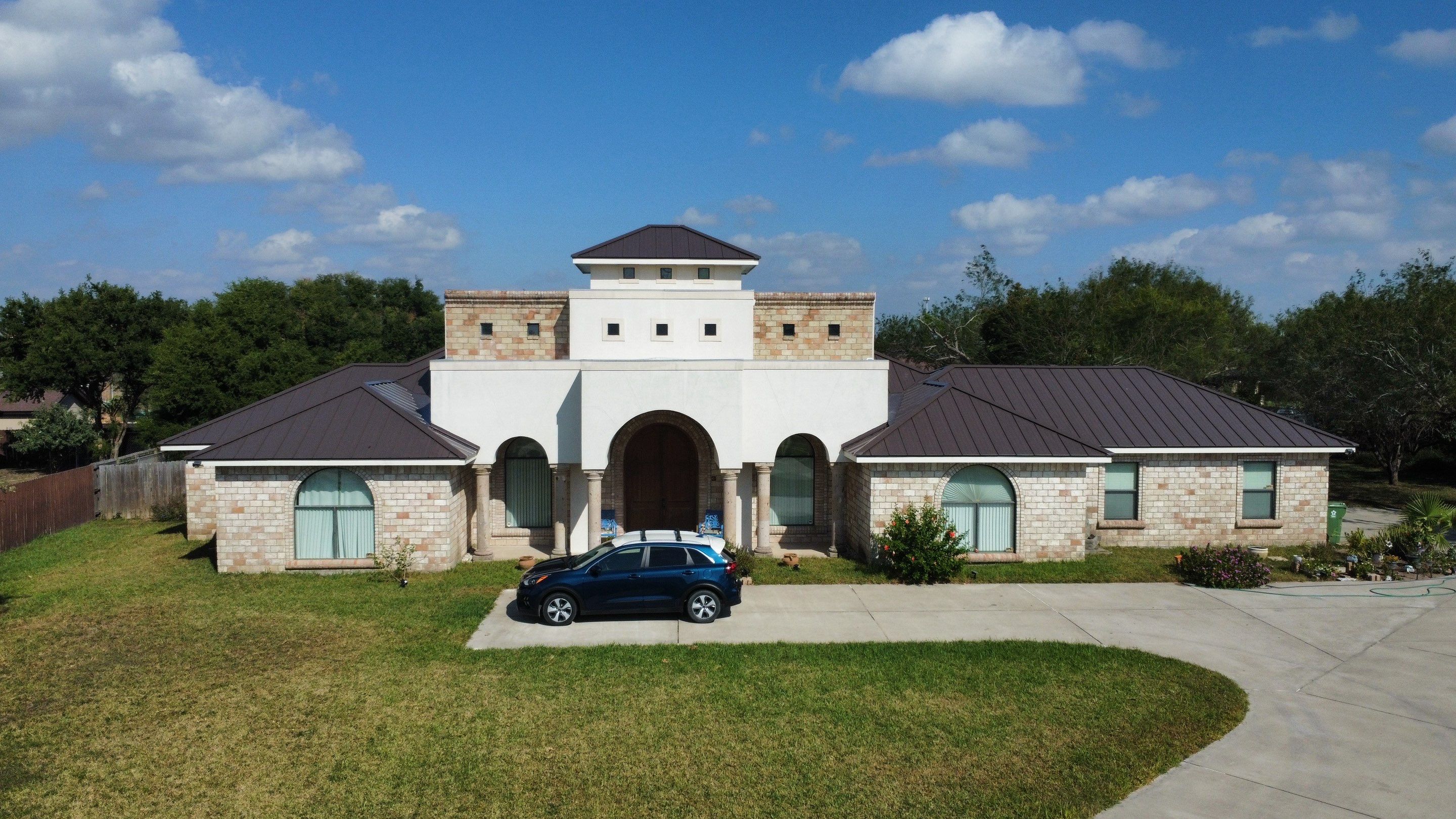 Bison Roofing featured photo.