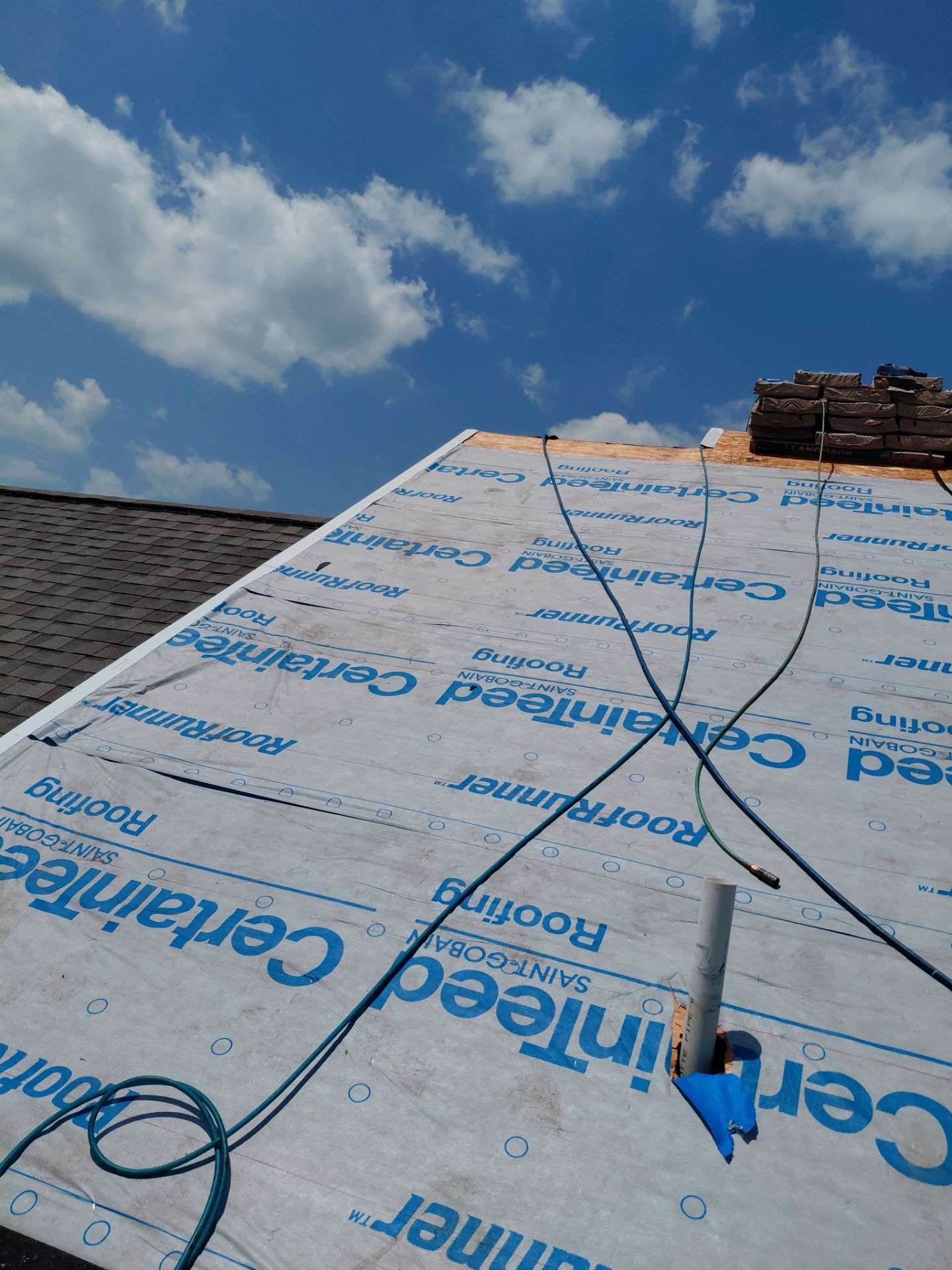 Lorton: Residential Roof Replacement with CertainTeed Landmark in Colonial Slate by RM Banning, Inc.