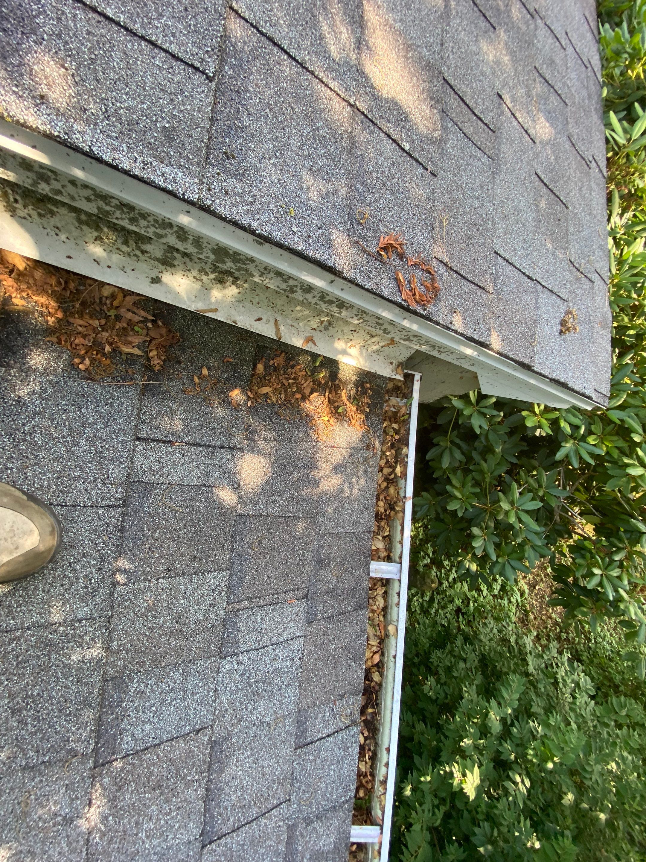 Residential Roofing Installation using Owens Corning TruDefinition by Sensible Home Solutions