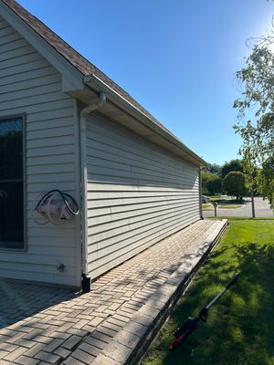 Turtle Shell gutter protection installation in Aurora, IL 60504, photograph 6