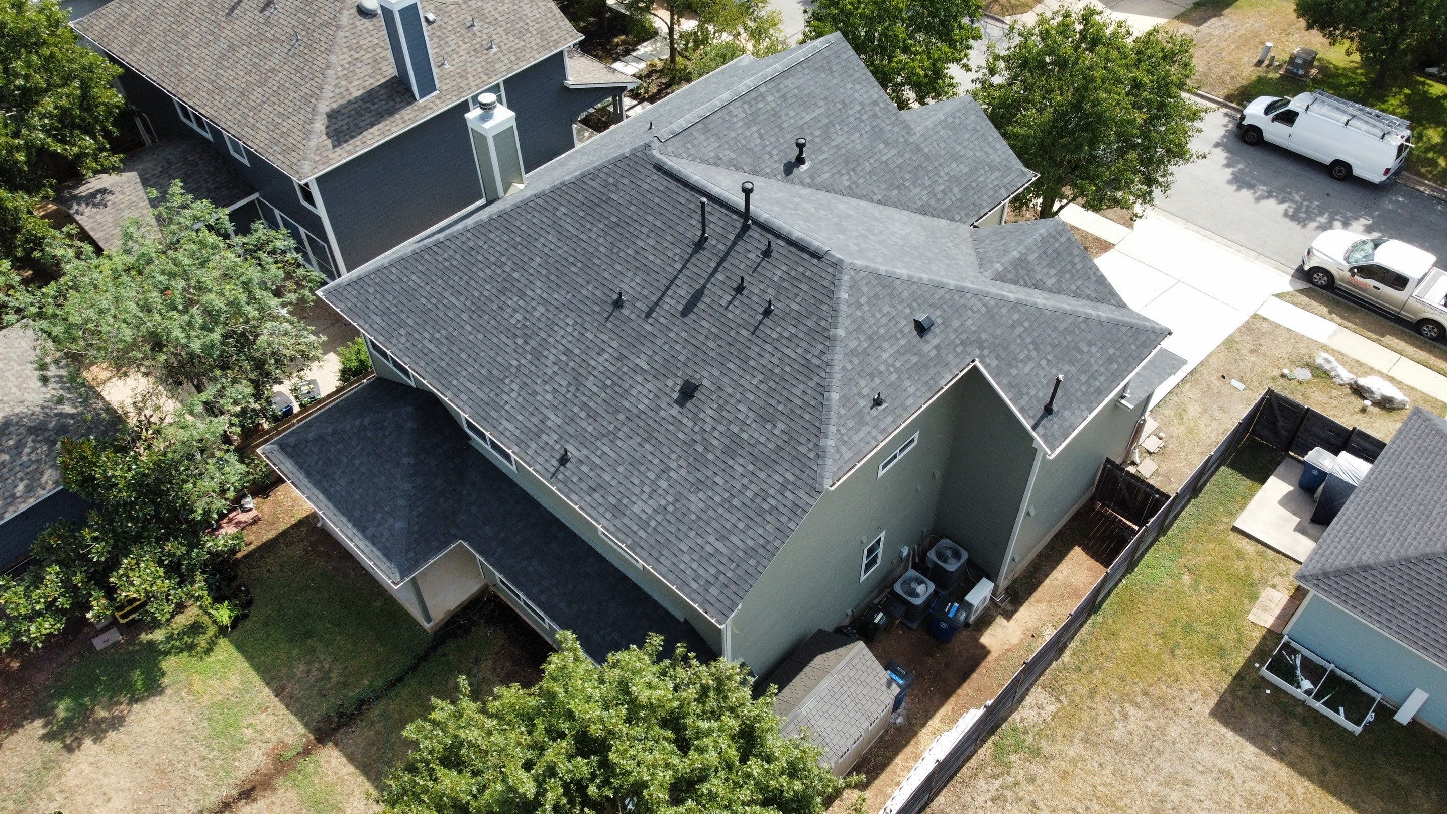 Residential Roofing Installation using Owens Corning Oakridge by Kstylez Roofing & Construction