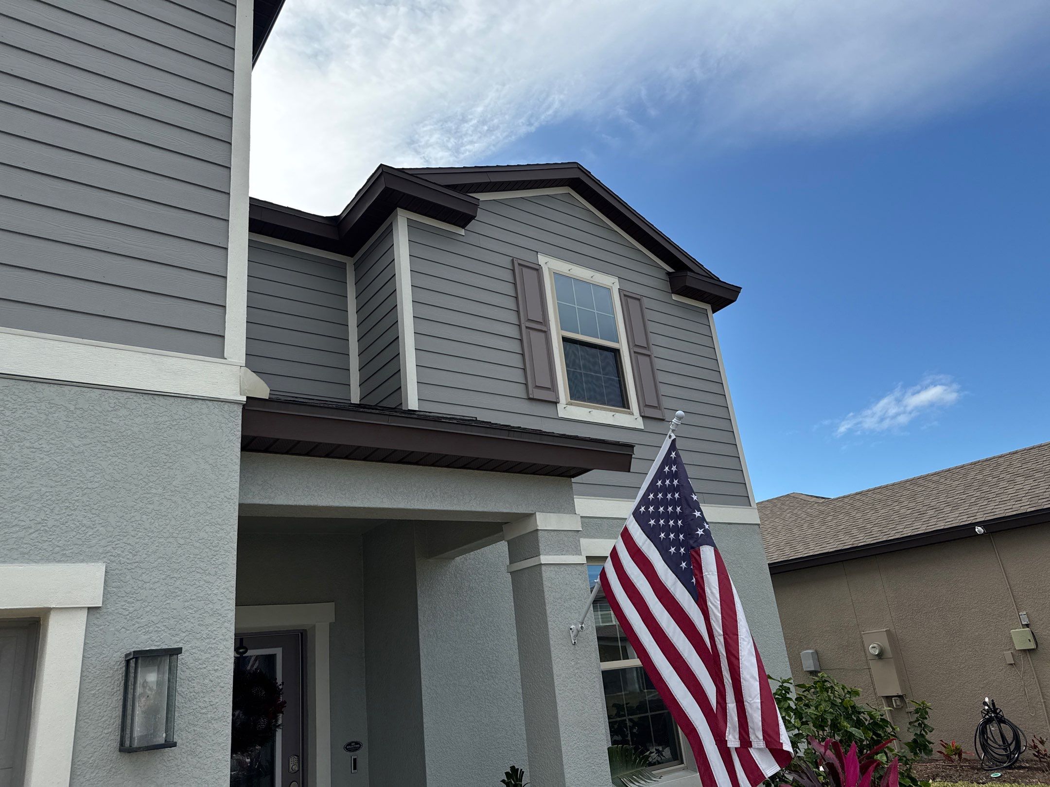 House Wash & Driveway / Sidewalk Cleaning by Sunshine AquaWash