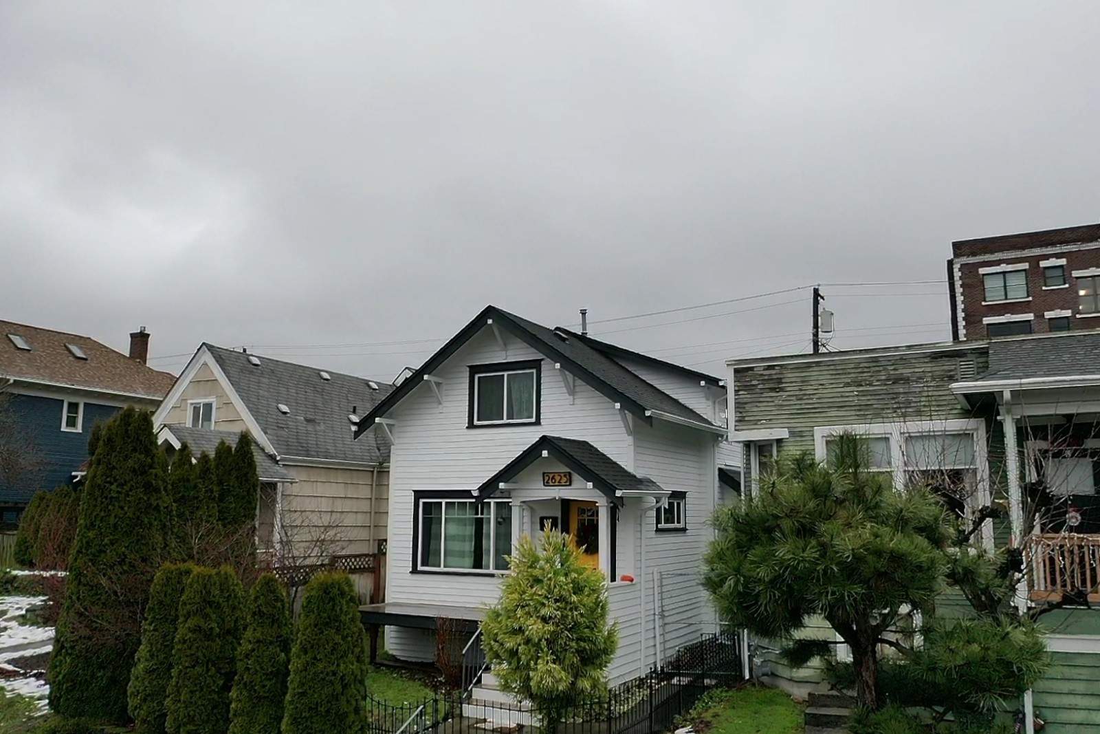 2625 Everett by RoofWorks Northwest