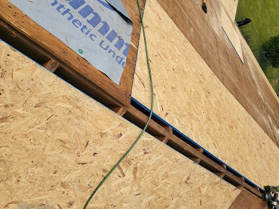 ATLAS PINNACLE HP W/SCOTCHGARD COLOR: BLACK SHADOW by Eagle Eye Roofing