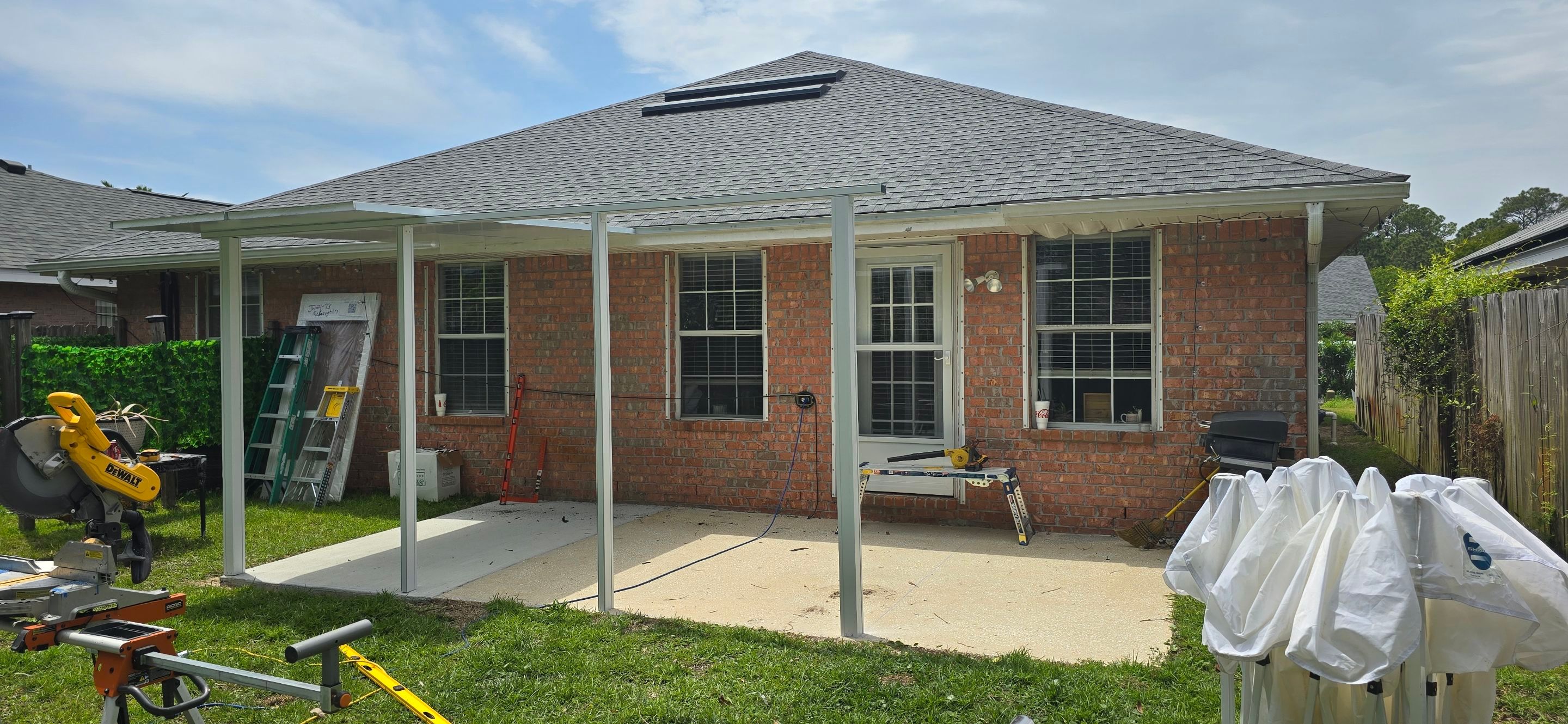 Screen Room in Gulf Breeze by Titan Sunrooms